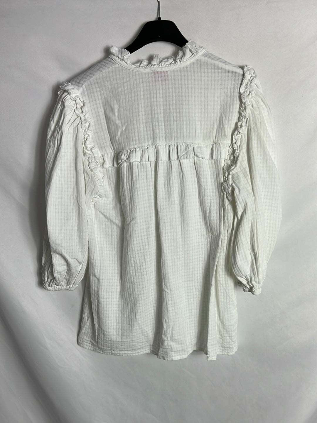 MIMOKI. Blusa blanca mini volantes textura. T XS (S)