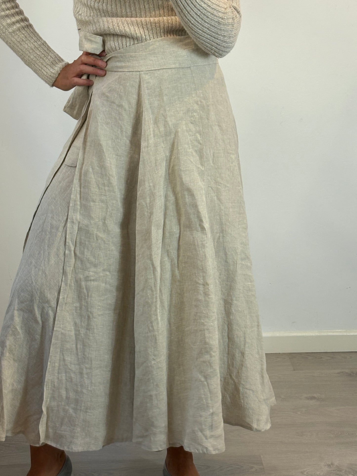 SON FINESTRA MENORCA. Falda pareo larga lino beige. TU