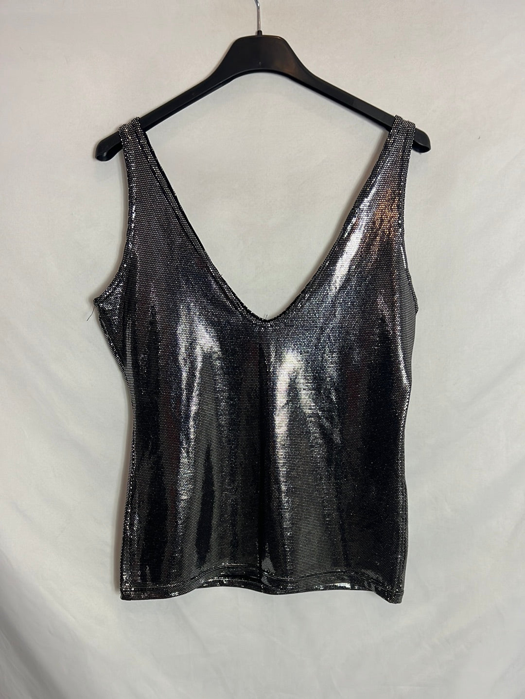ROCCOBAROCCO. Silver textured top. Size 40