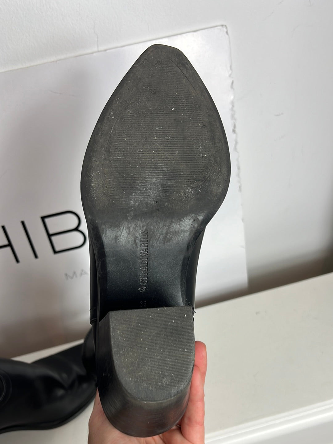 STRADIVARIUS. Black faux leather ankle boots. Size 38