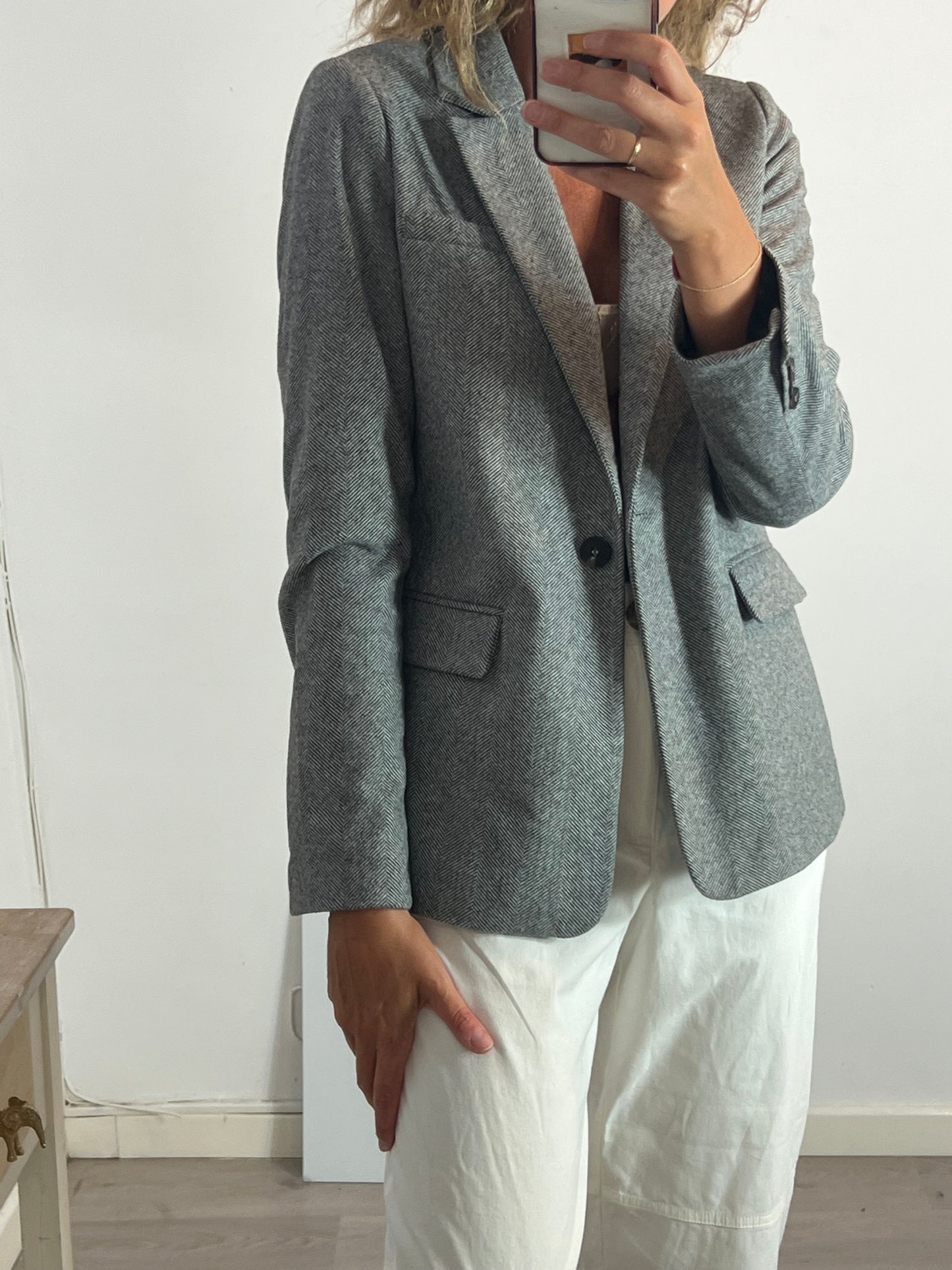 VILA. Blazer espiga gris. T 36