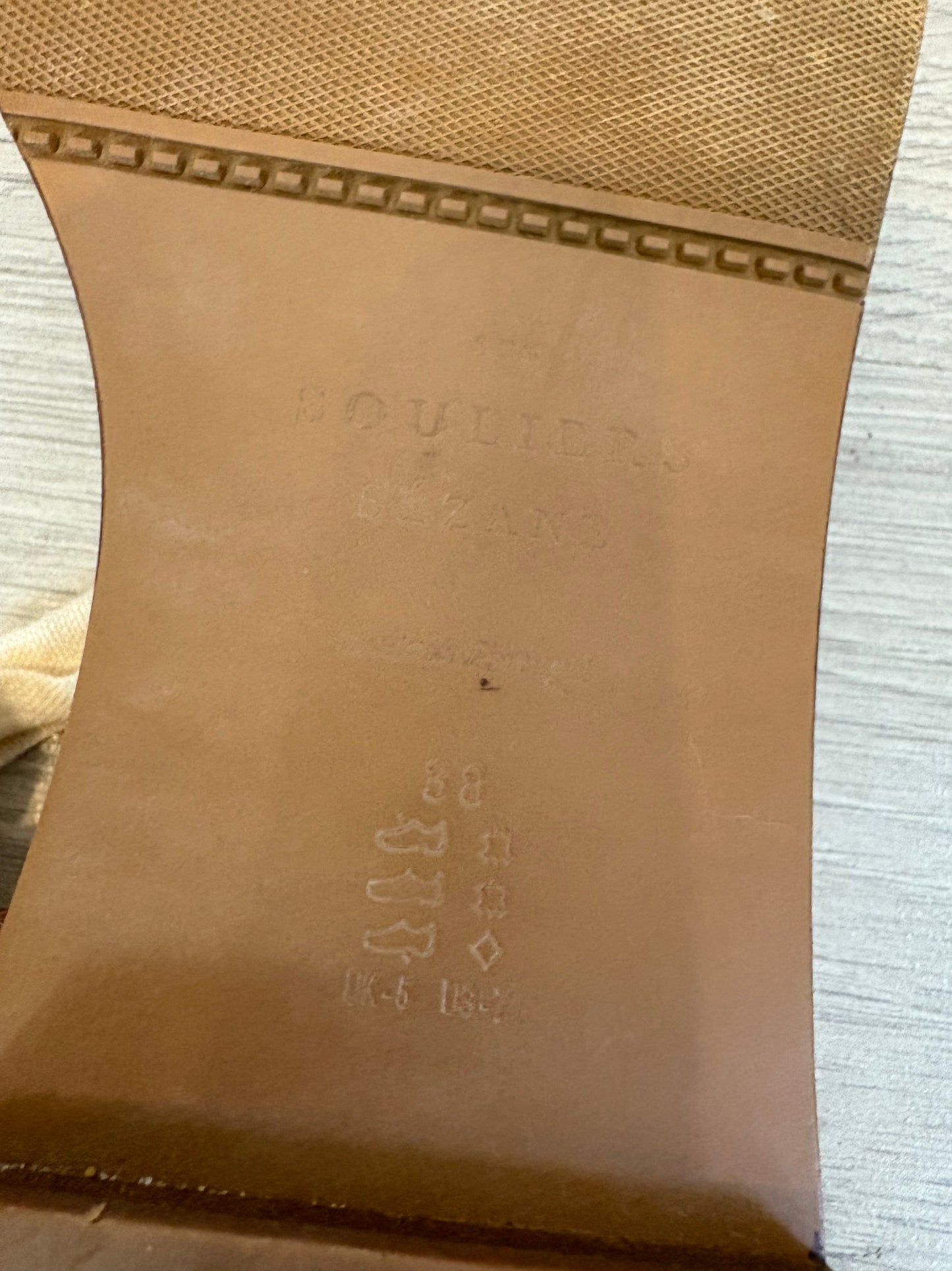 SEZANE. Sandalia plana tiras