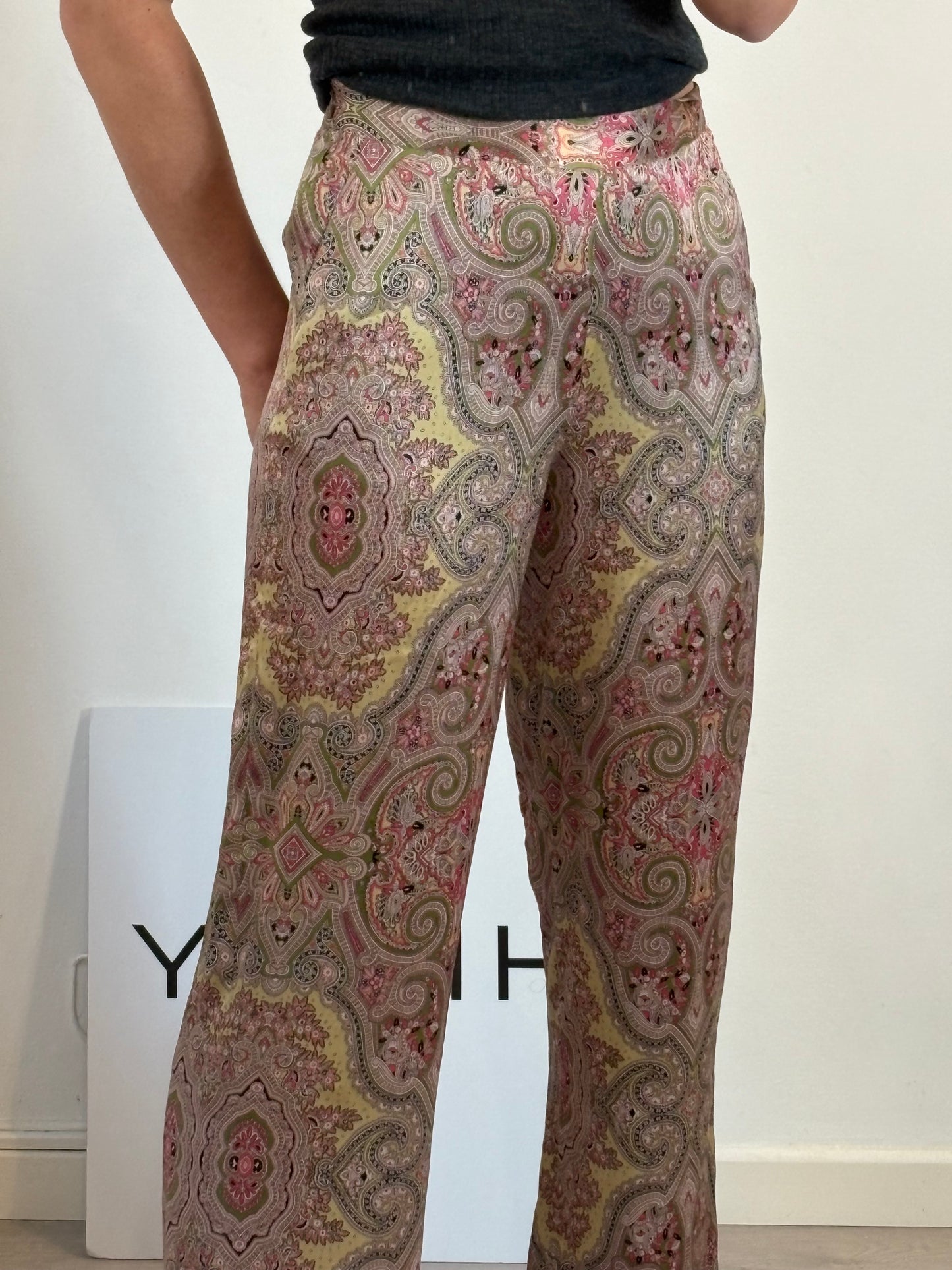 ETRO. Pantalón estampado seda. T. 42 (M)