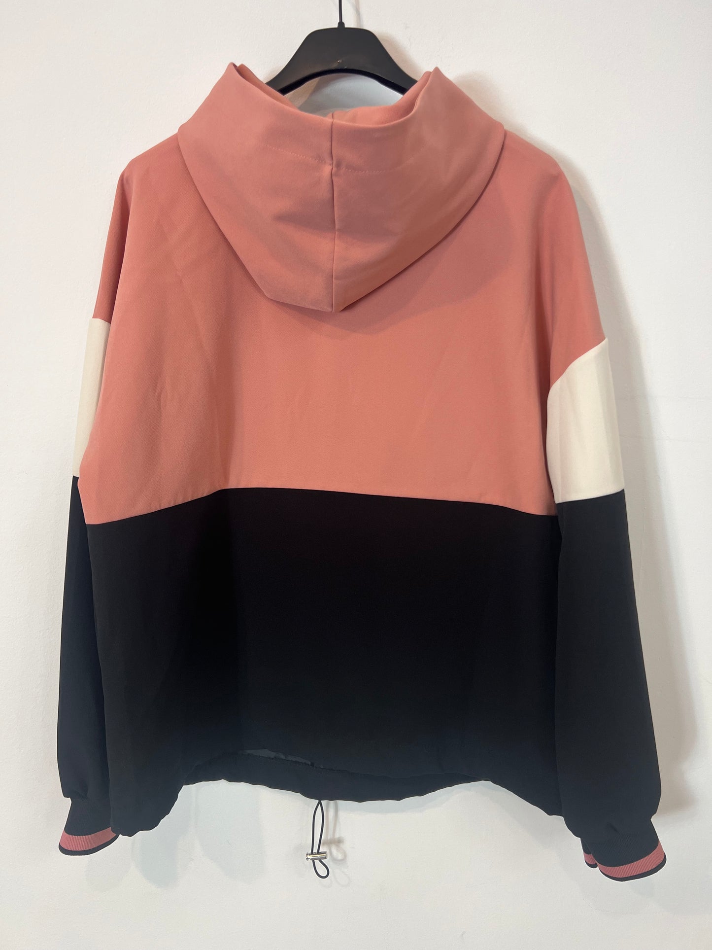 ZARA. Flowy tricolor sweatshirt Ts