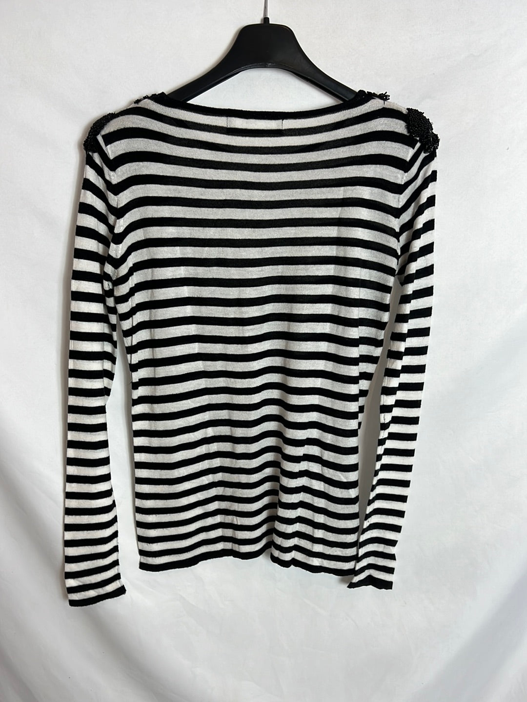 ZARA. Fine striped sweater with shoulder detail. TS