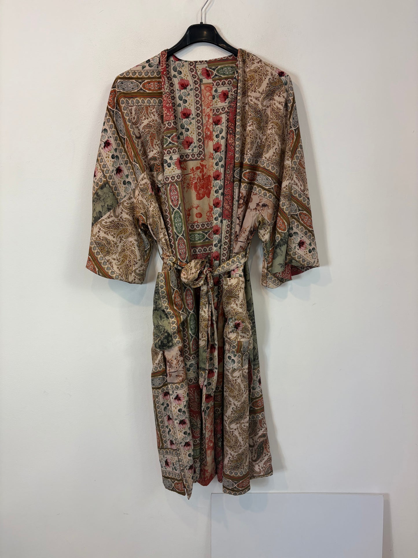 ZARA. Kimono largo reversible