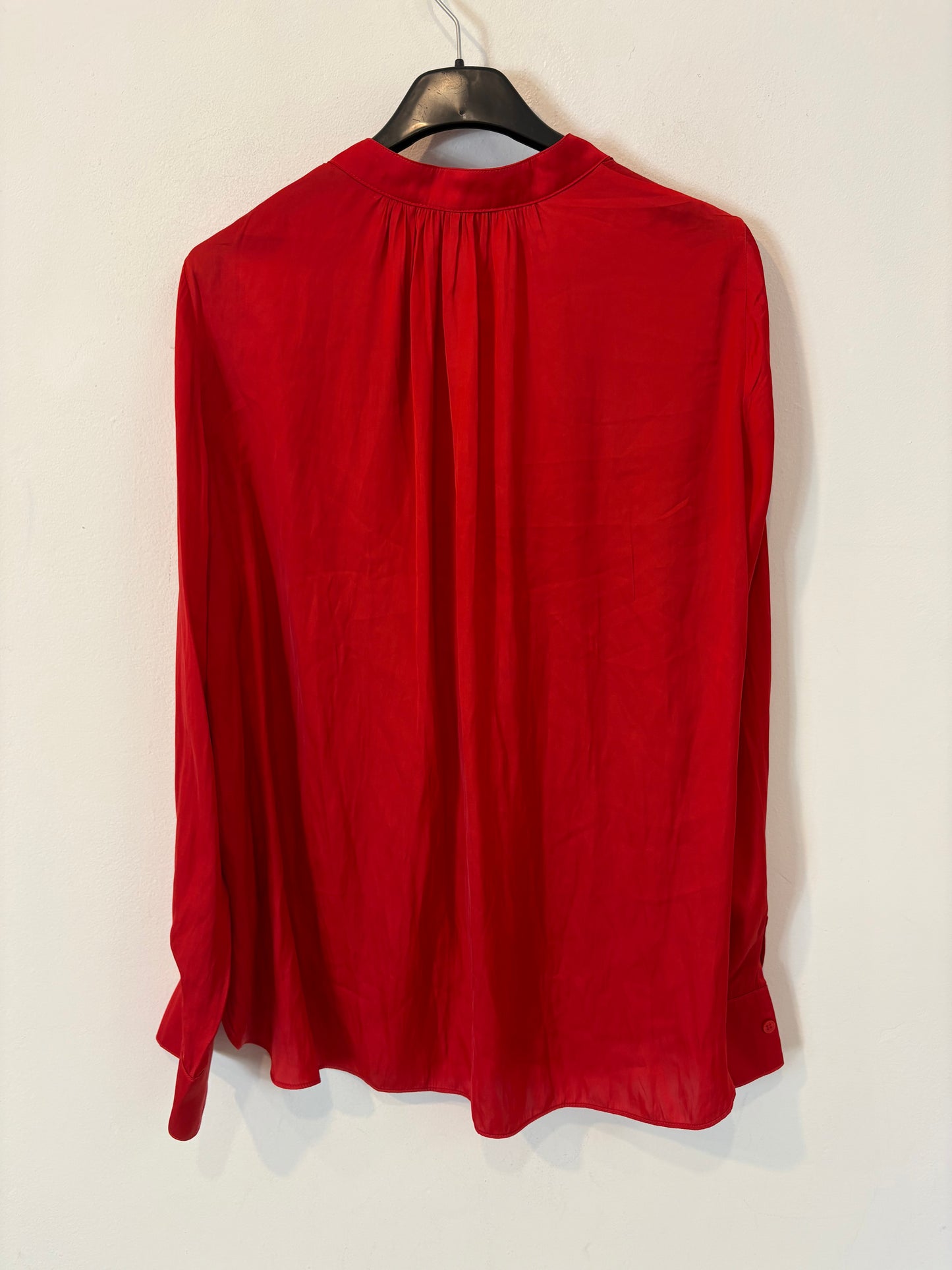 ZADIG & VOLTAIRE. Blusa roja satén fluida. T S