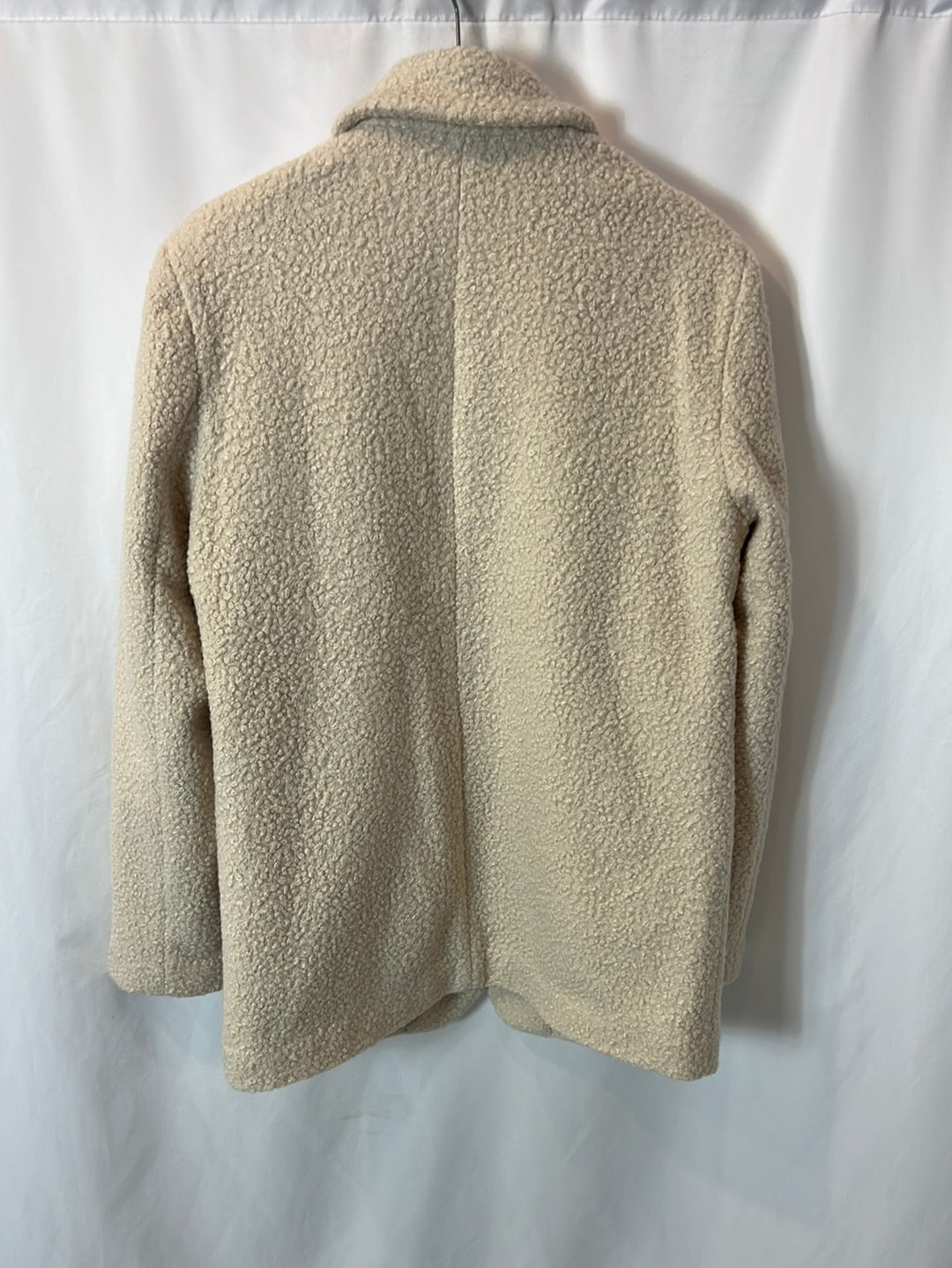 NA&KD. Chaqueta beige borrego estilo T.34 (s/m)