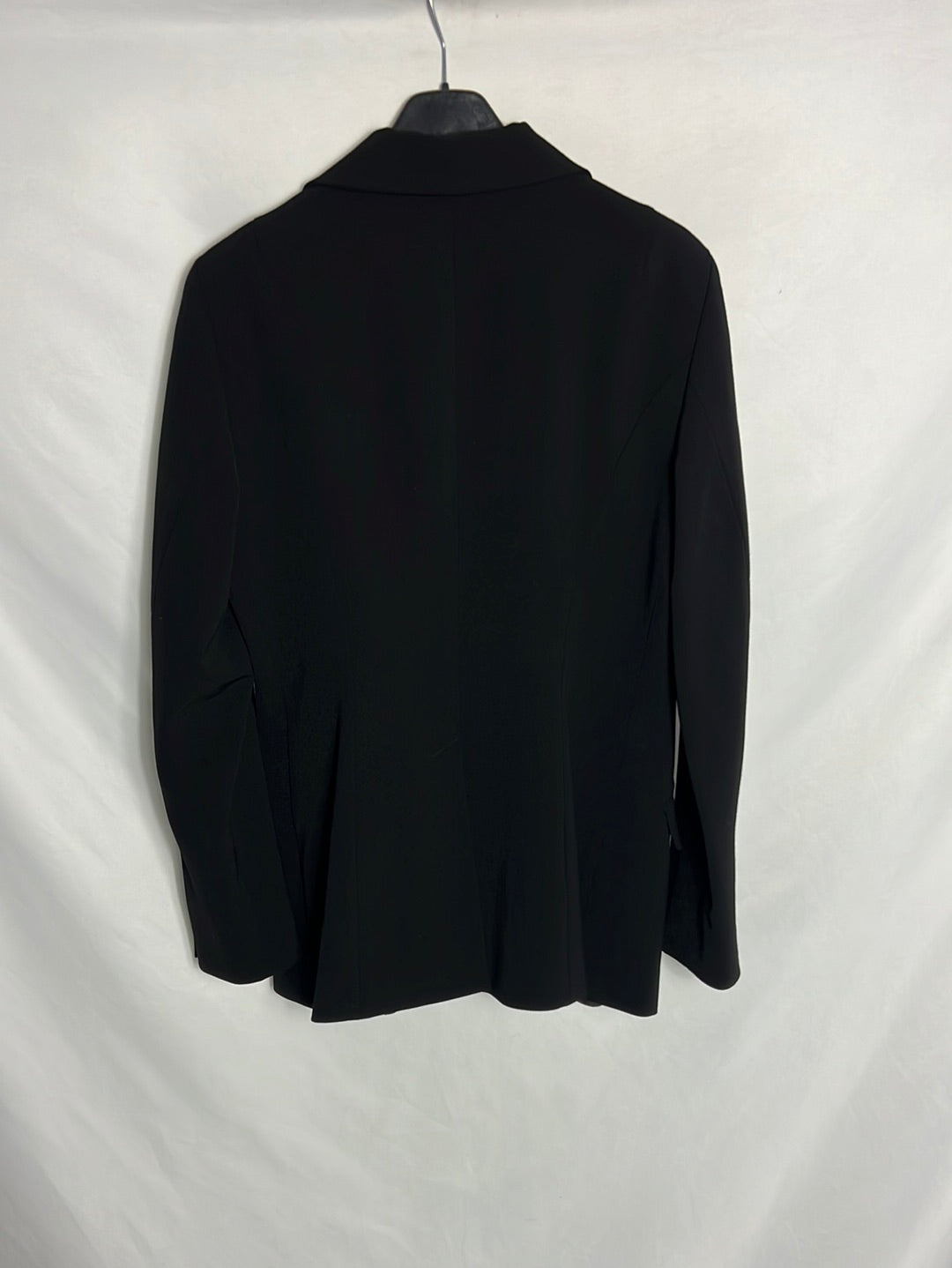 PAROSH. Black blazer with pockets. T.L.