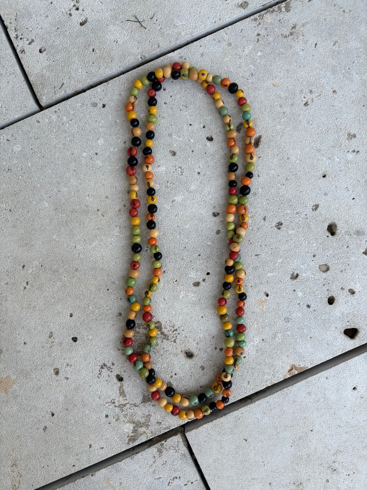 OTRAS. Collar doble vuelta colores