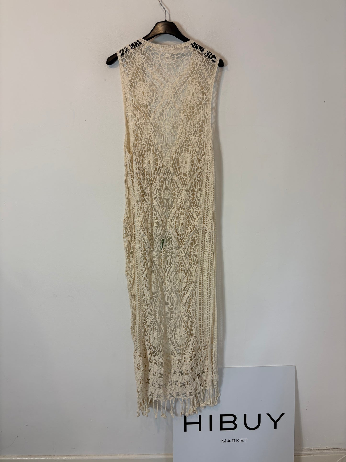ZARA. Beige crochet vest Ts