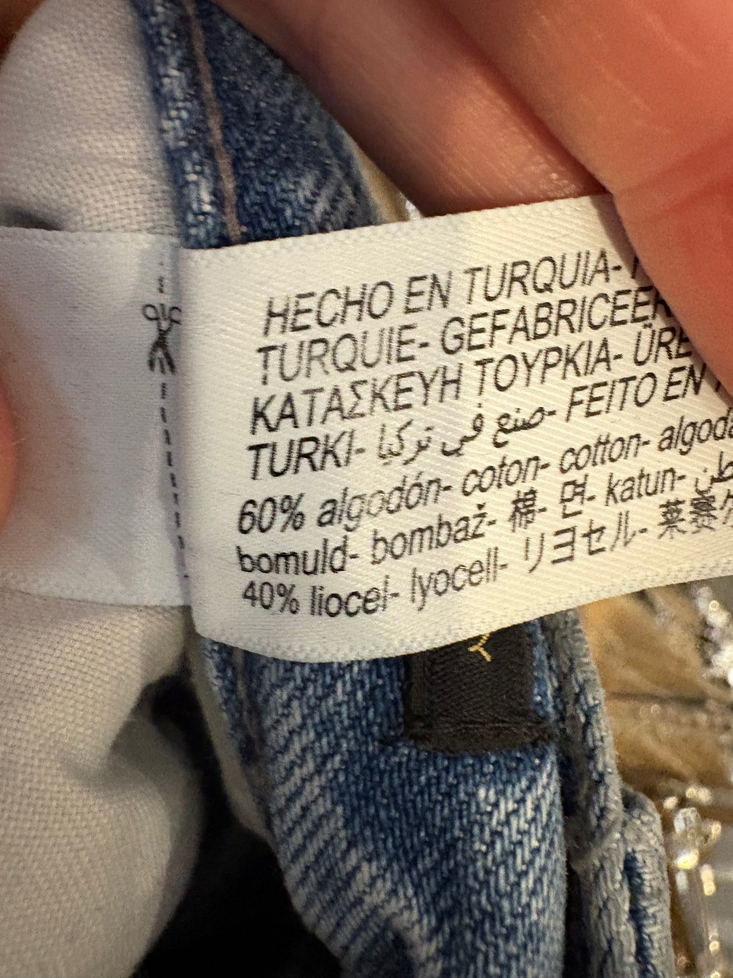 MASSIMO DUTTI. Denim recto abotonado