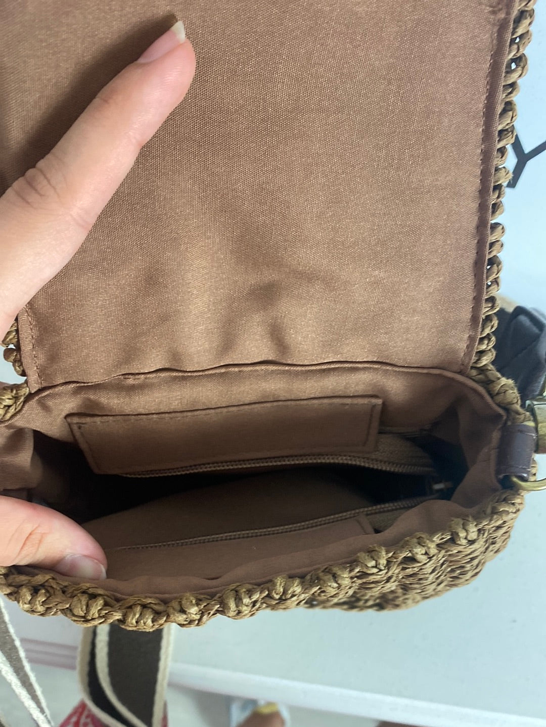 GLOKO. Bolso rafia marrón