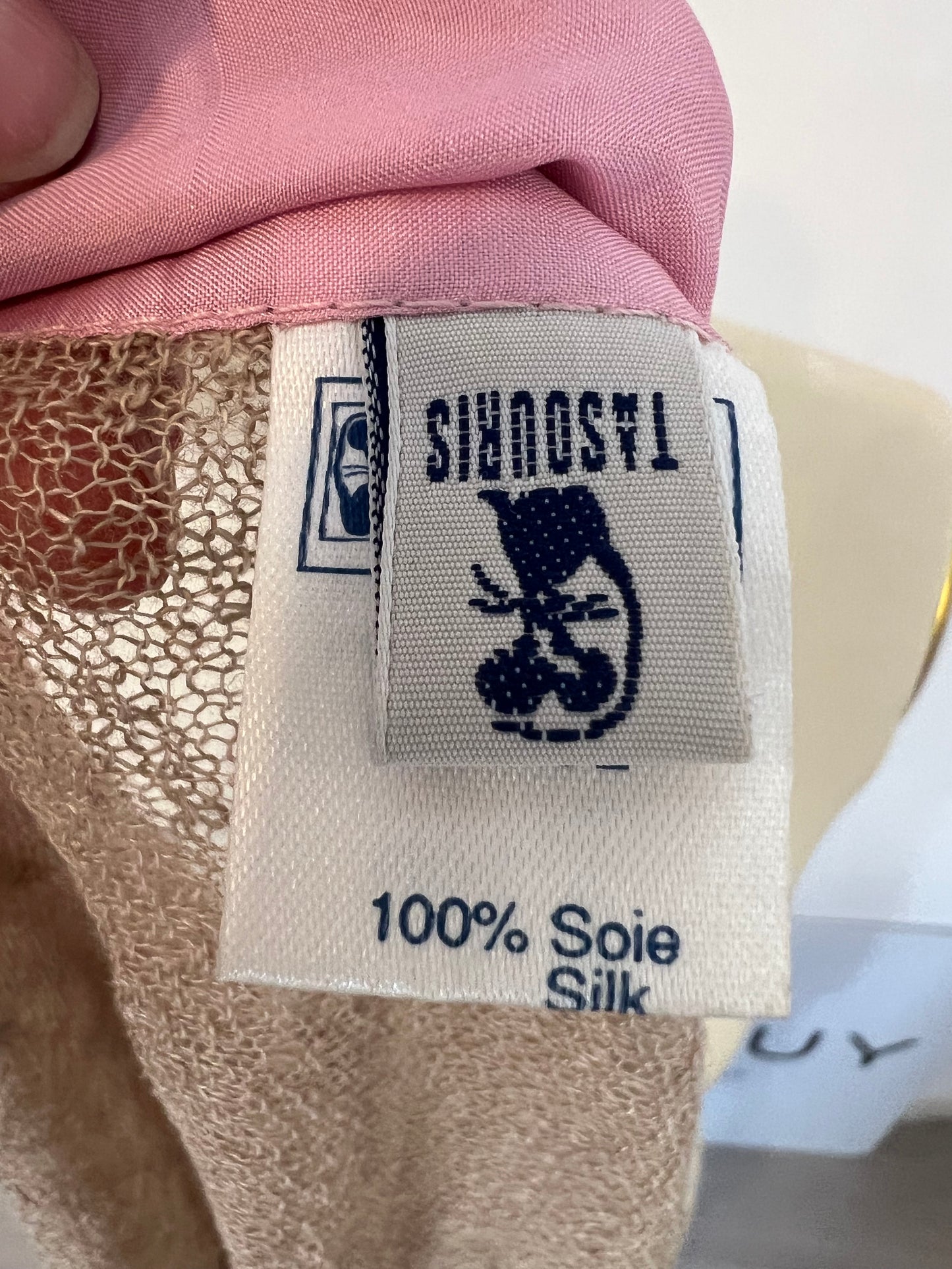 OTRAS. Pañuelo texturas seda beiges y rosa