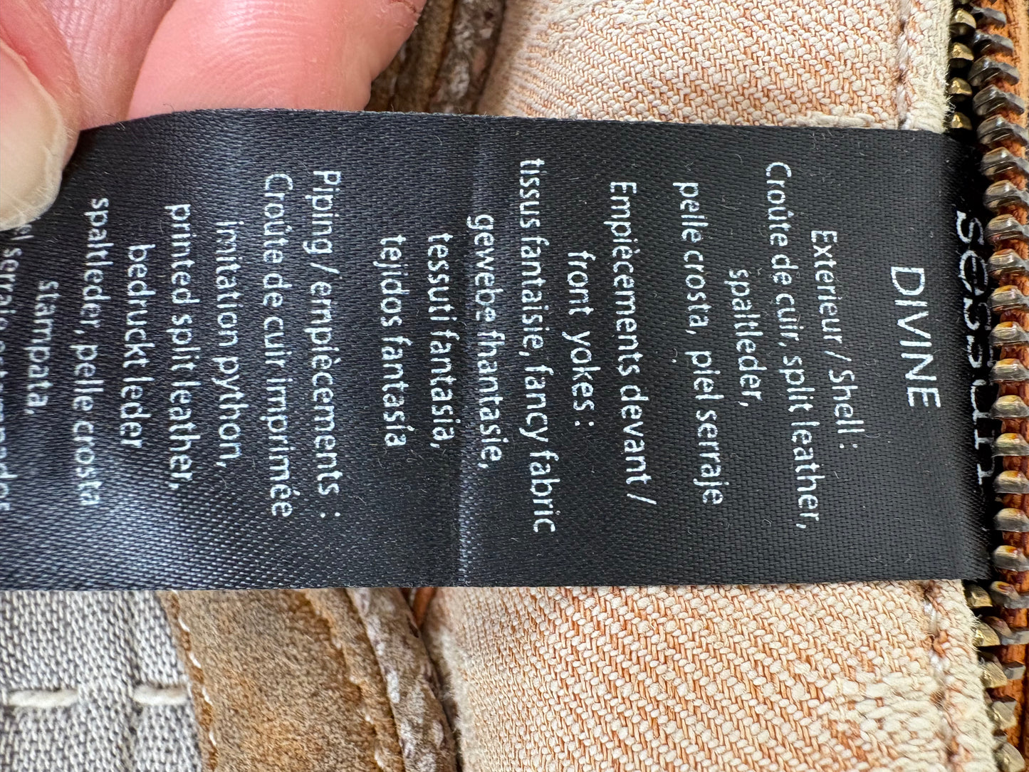 SESSÚN. Bolso bandolera tela y piel
