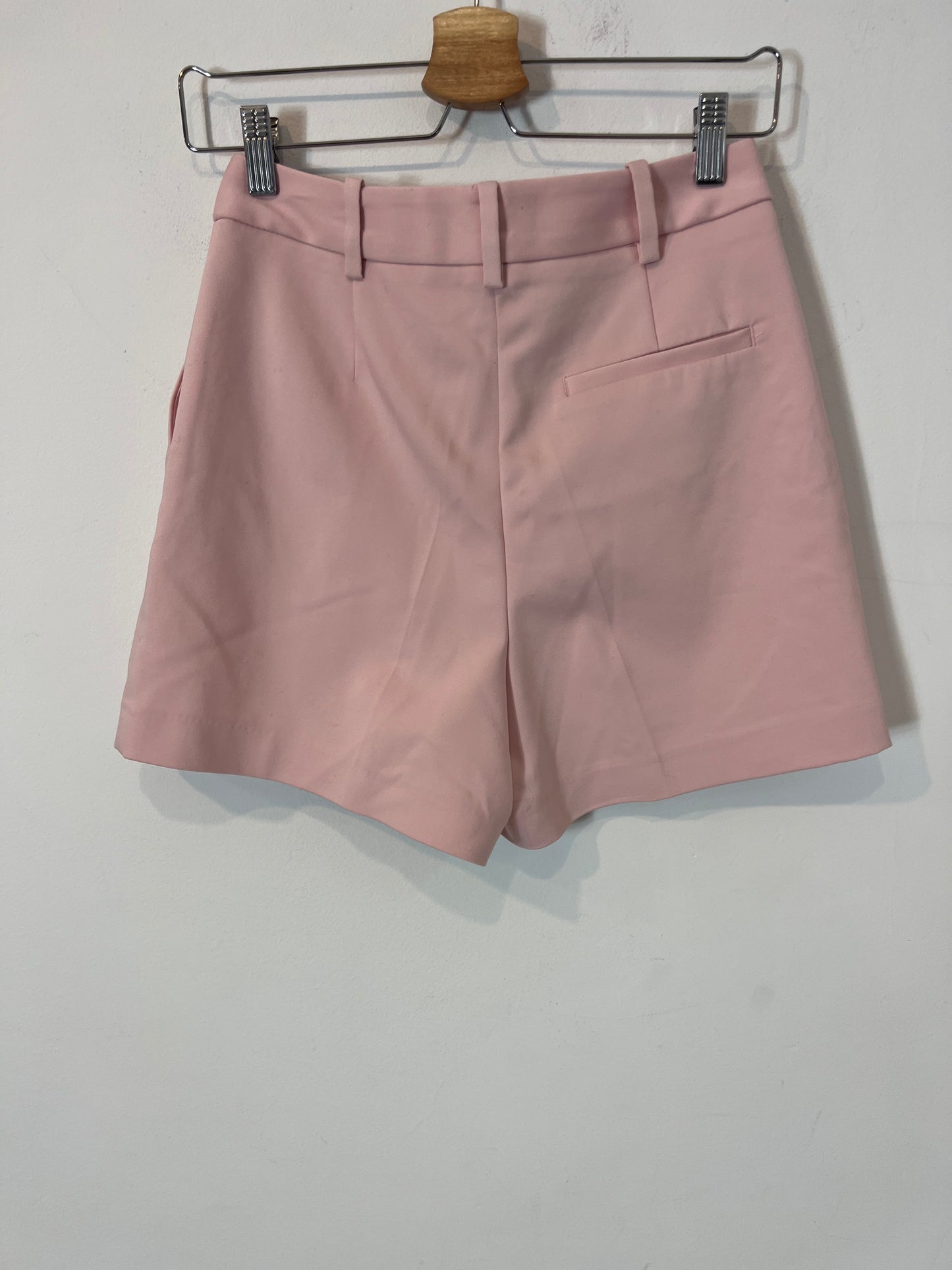 ZARA. Pantalón corto rosa T.s