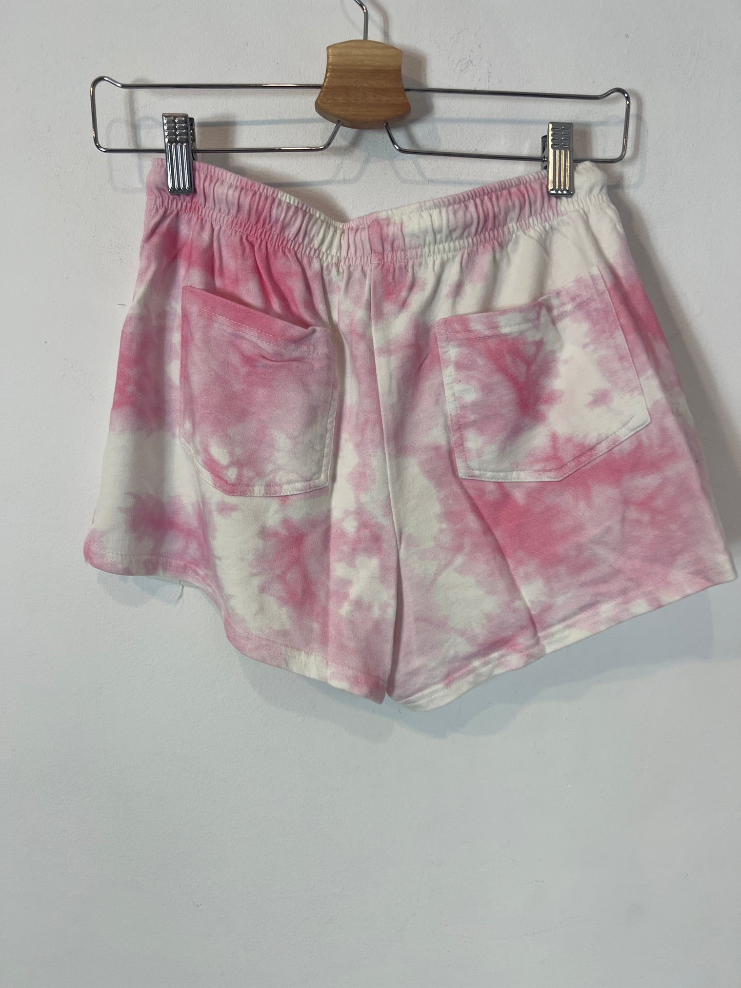BERSHKA. Pantalón corto tie dye. T M (XS/S)