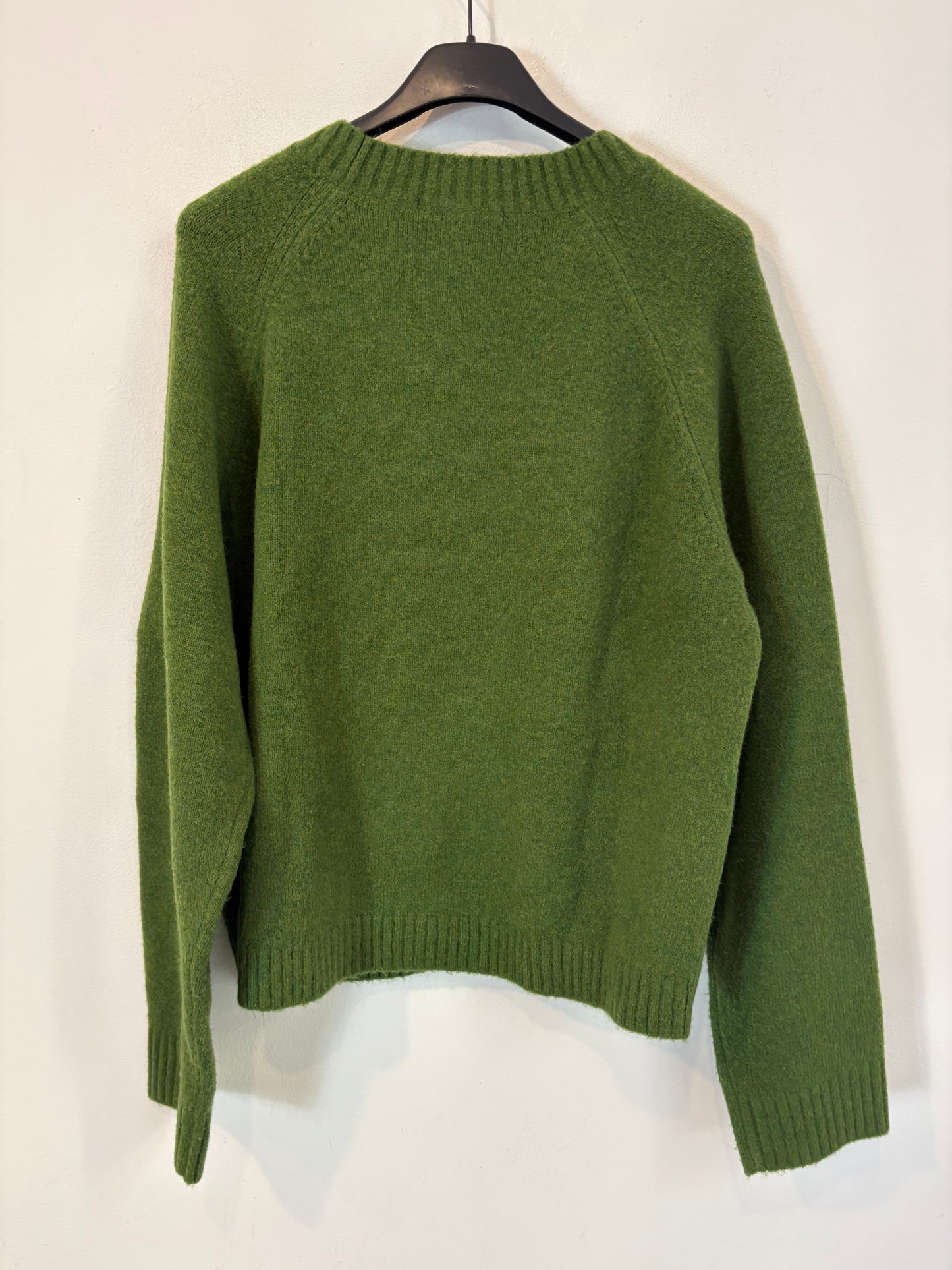 UNIQLO. Cárdigan verde punto suave. T S