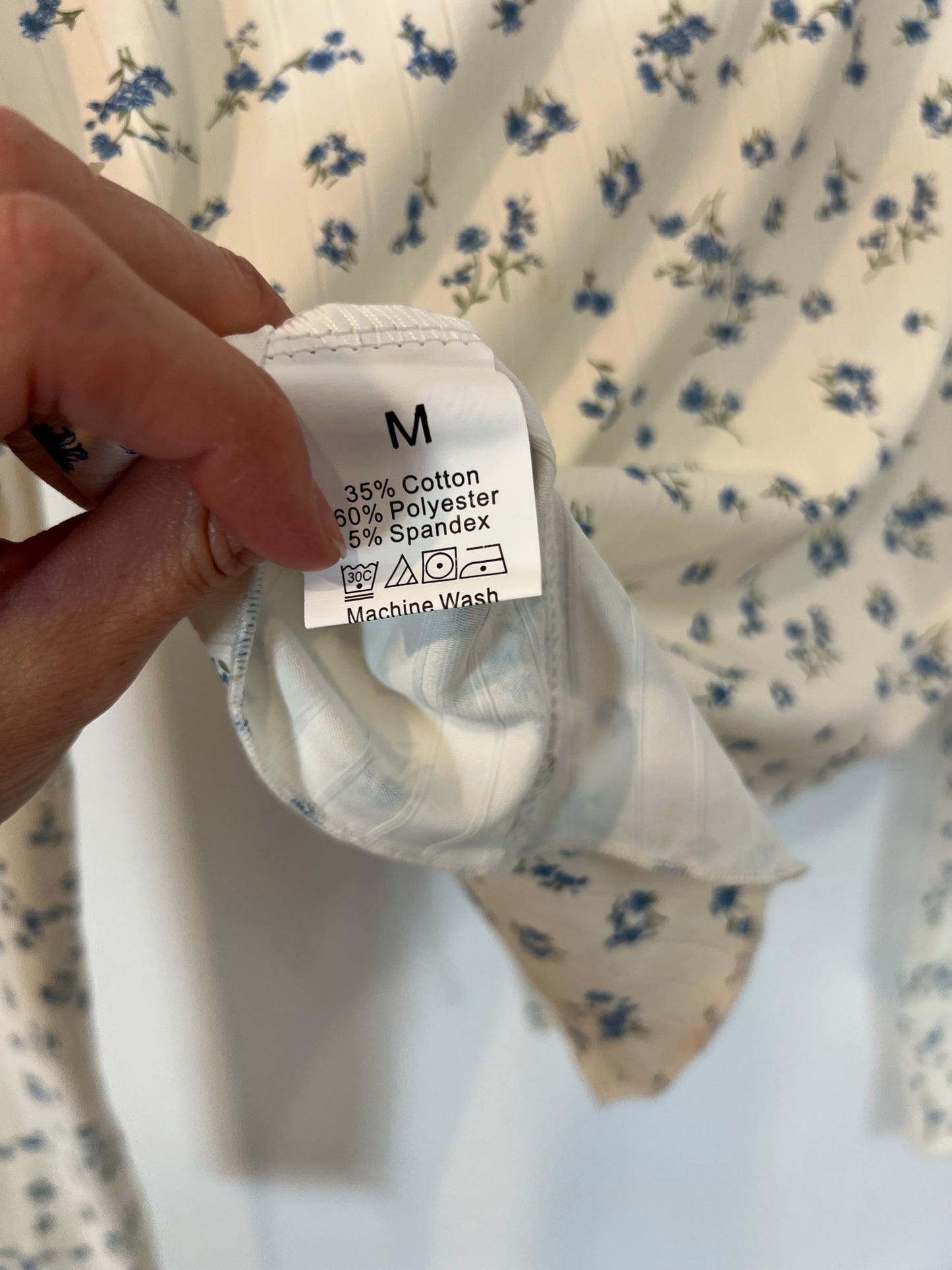 ROMWE.top beige flores T. M