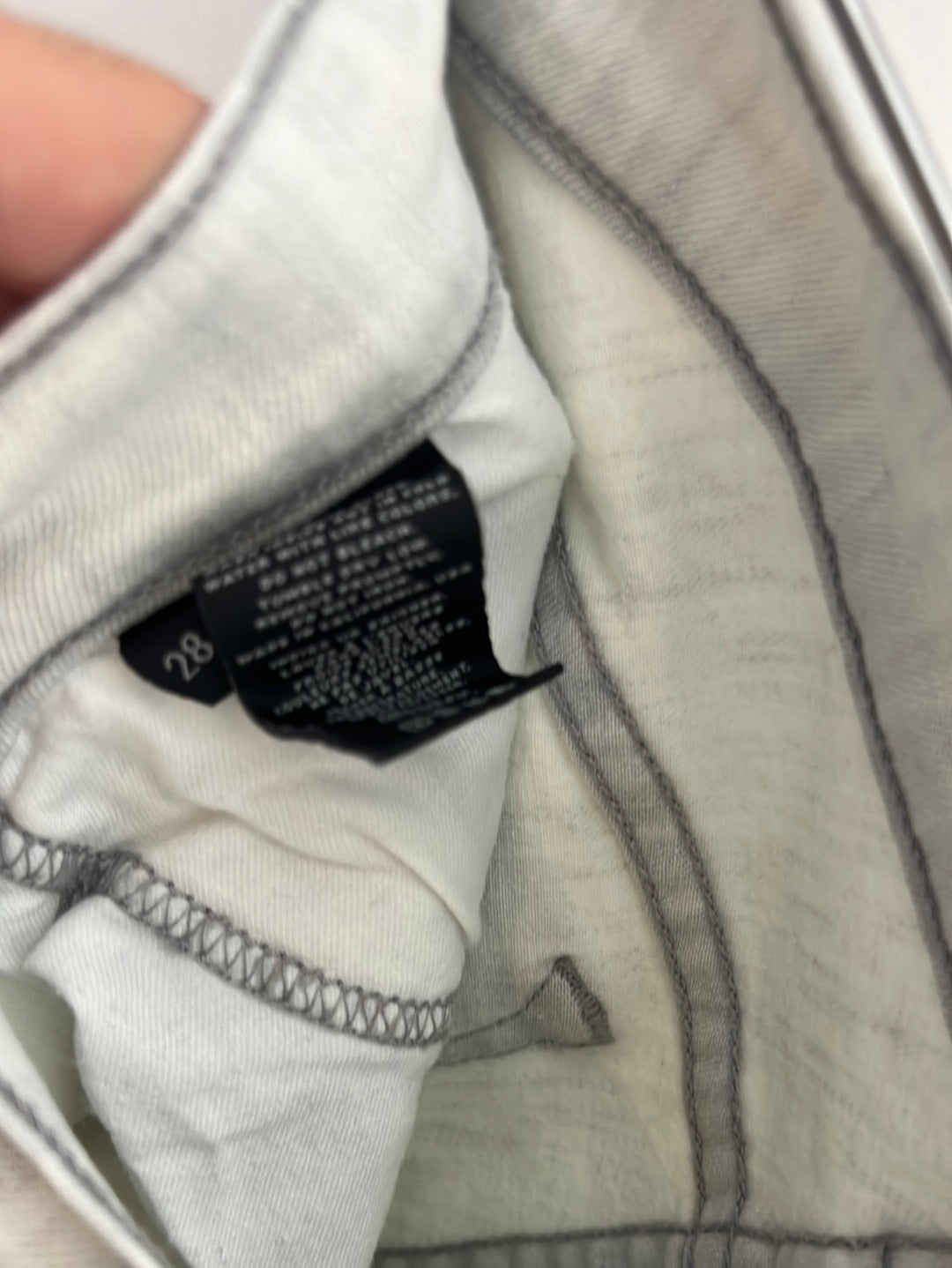 J BRAND. Denim pitillo rotos . T 28( 38)