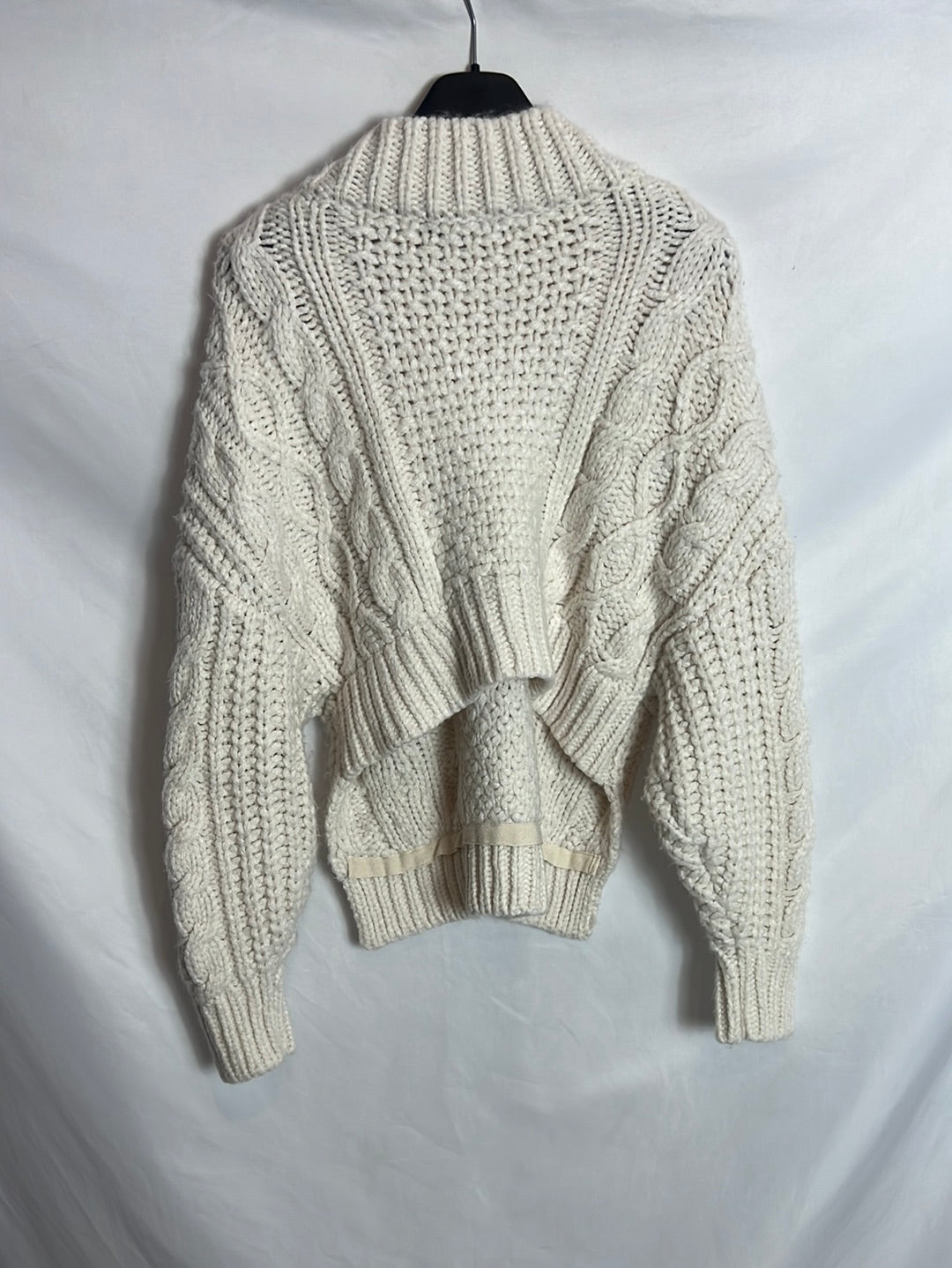 ZARA. Jersey color crudo apertura espalda. T S