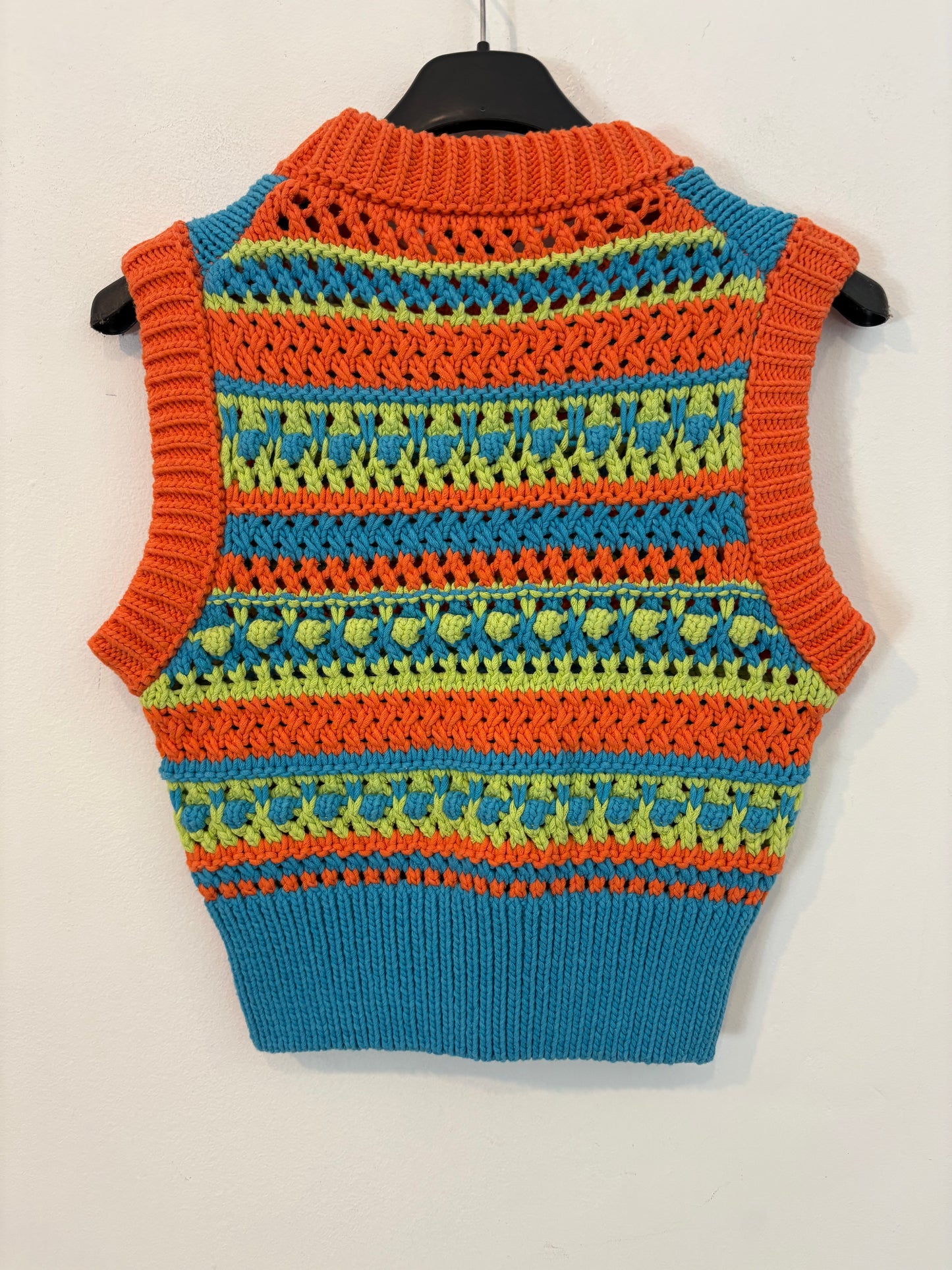 ZARA. Colorful knit top. TS