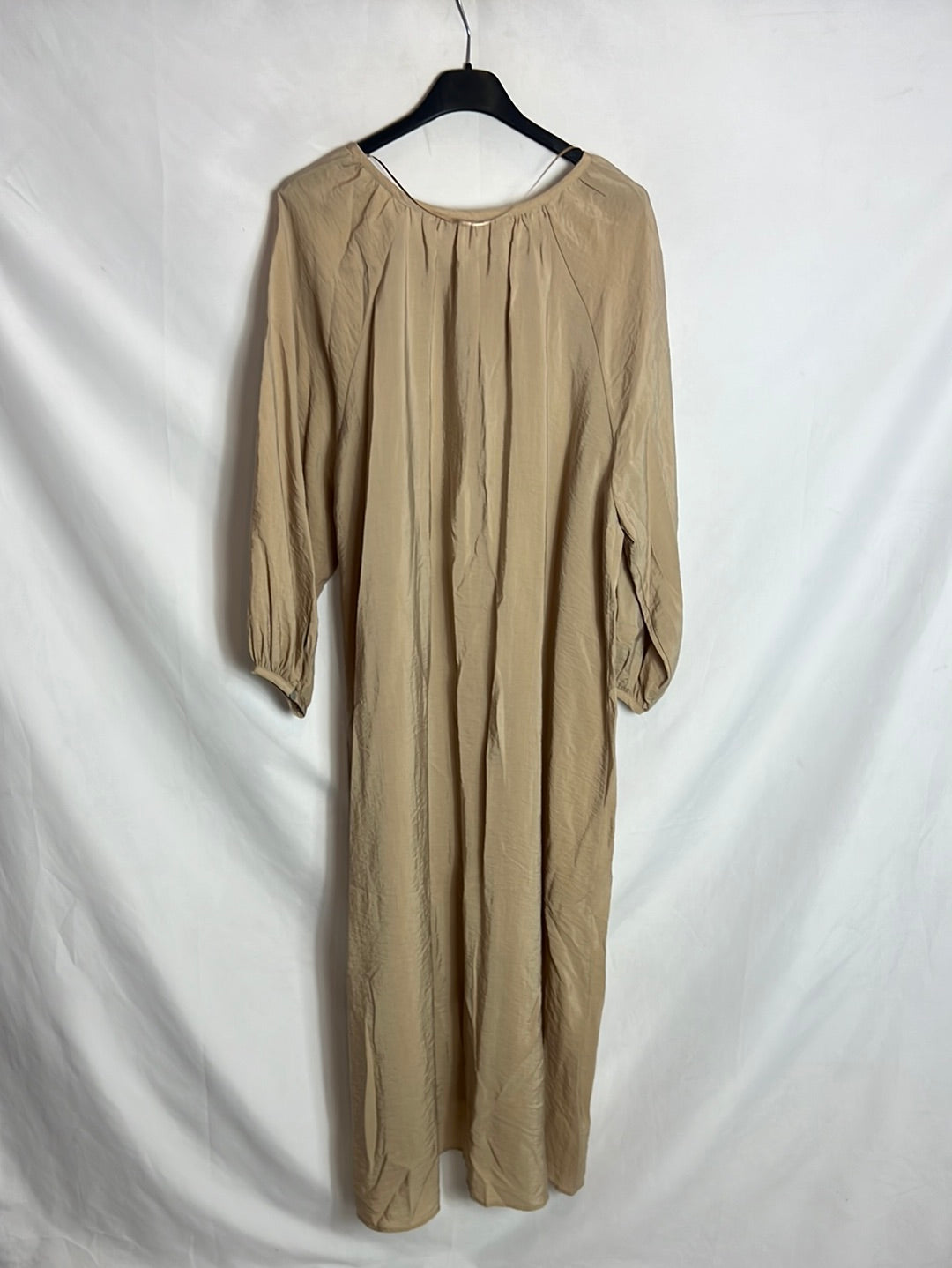 ZARA. Vestido midi abotonado brillo. TM