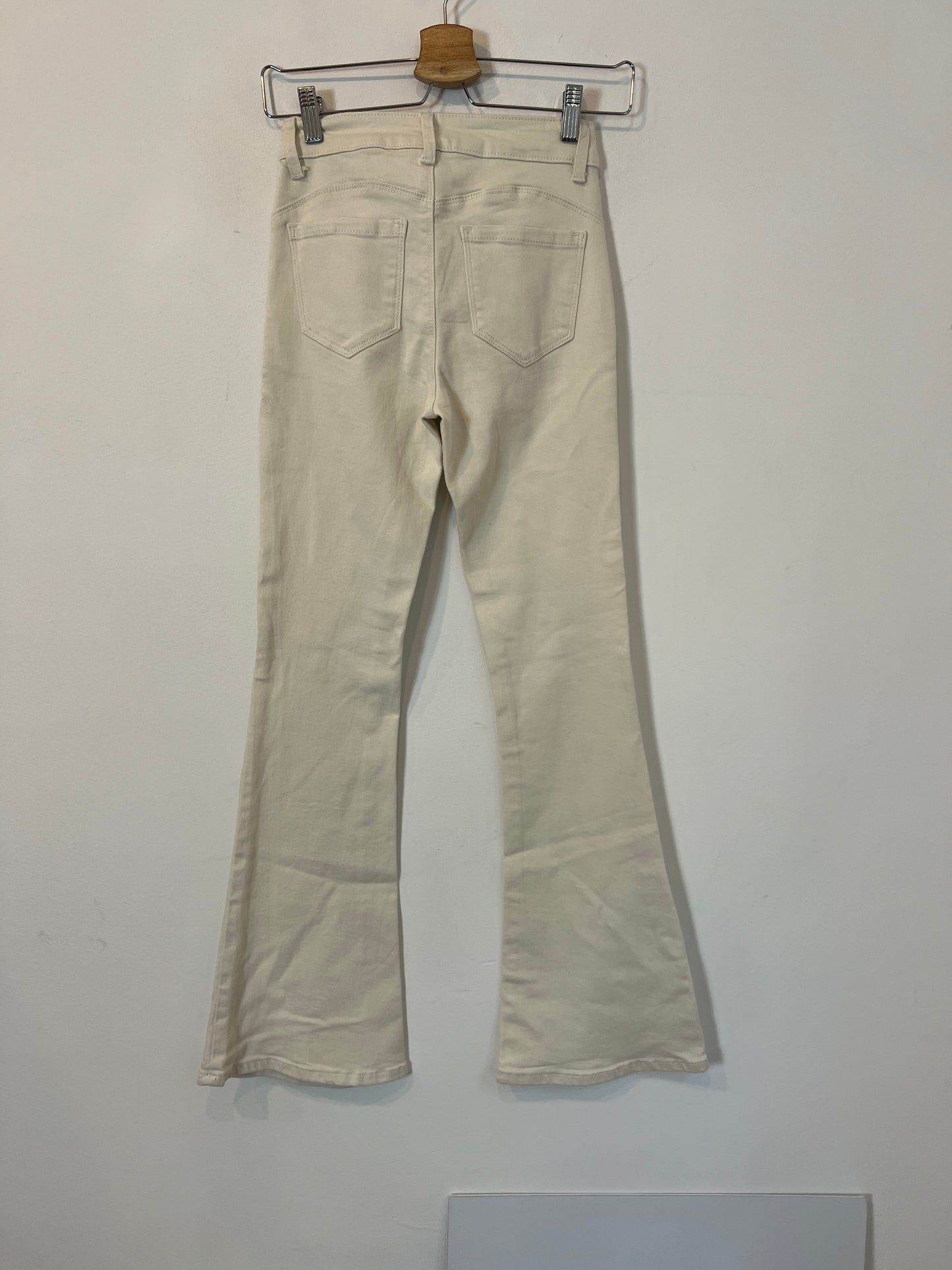 OTRAS. Pantalón beige botones T.xs