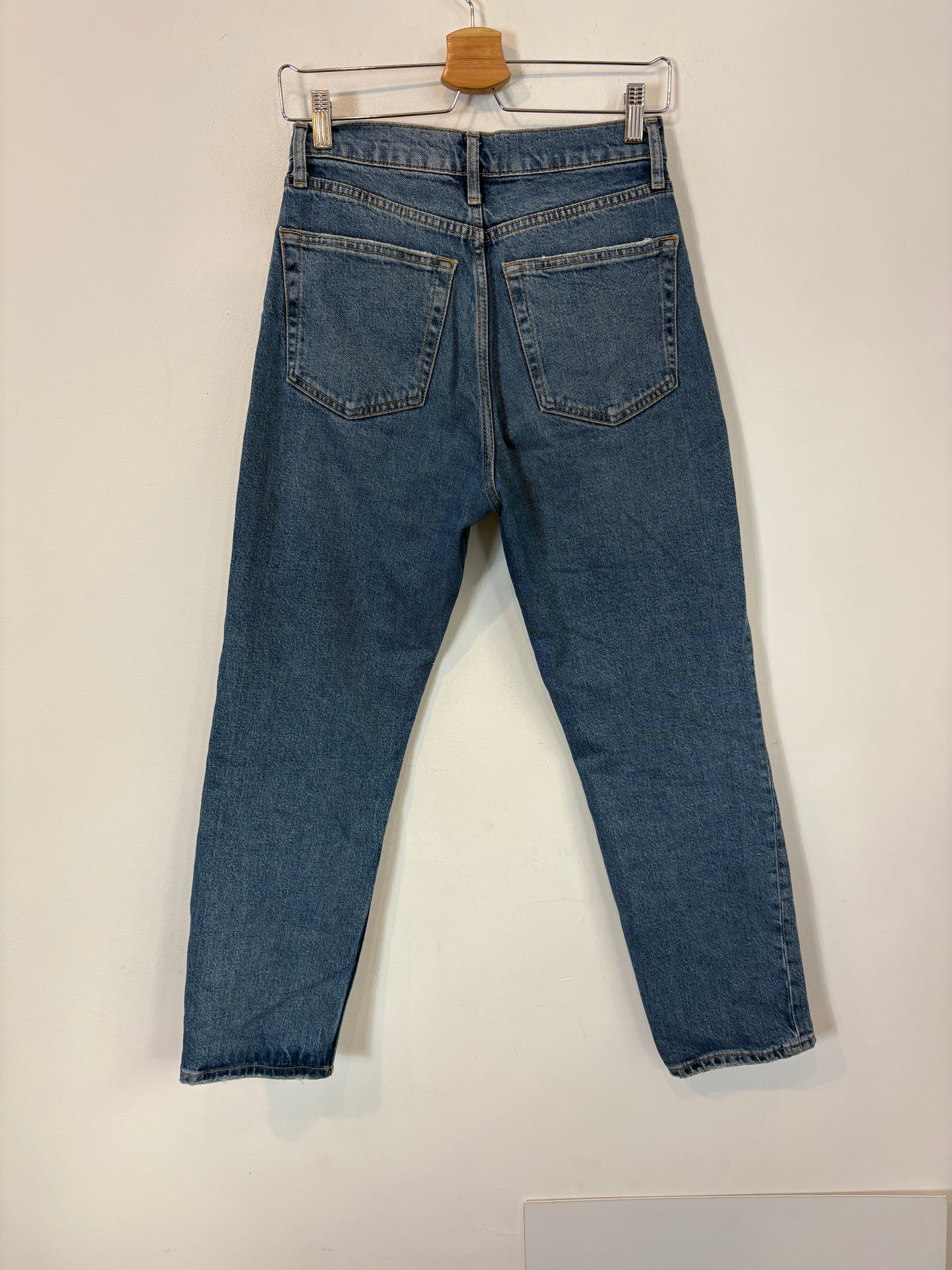 ZARA. Denim recto pedreria