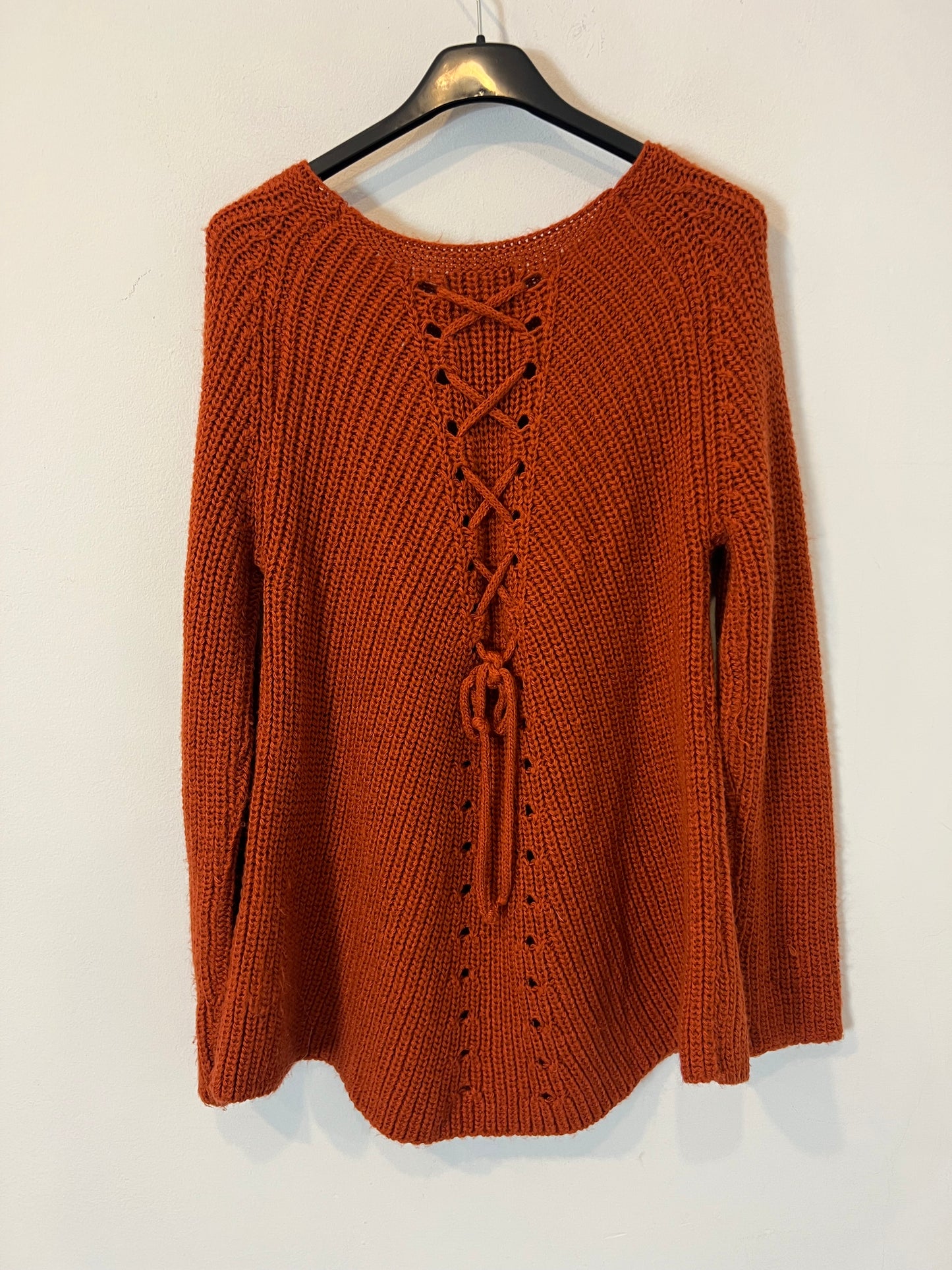 FROST. Cauldron sweater with back detail. TS/M