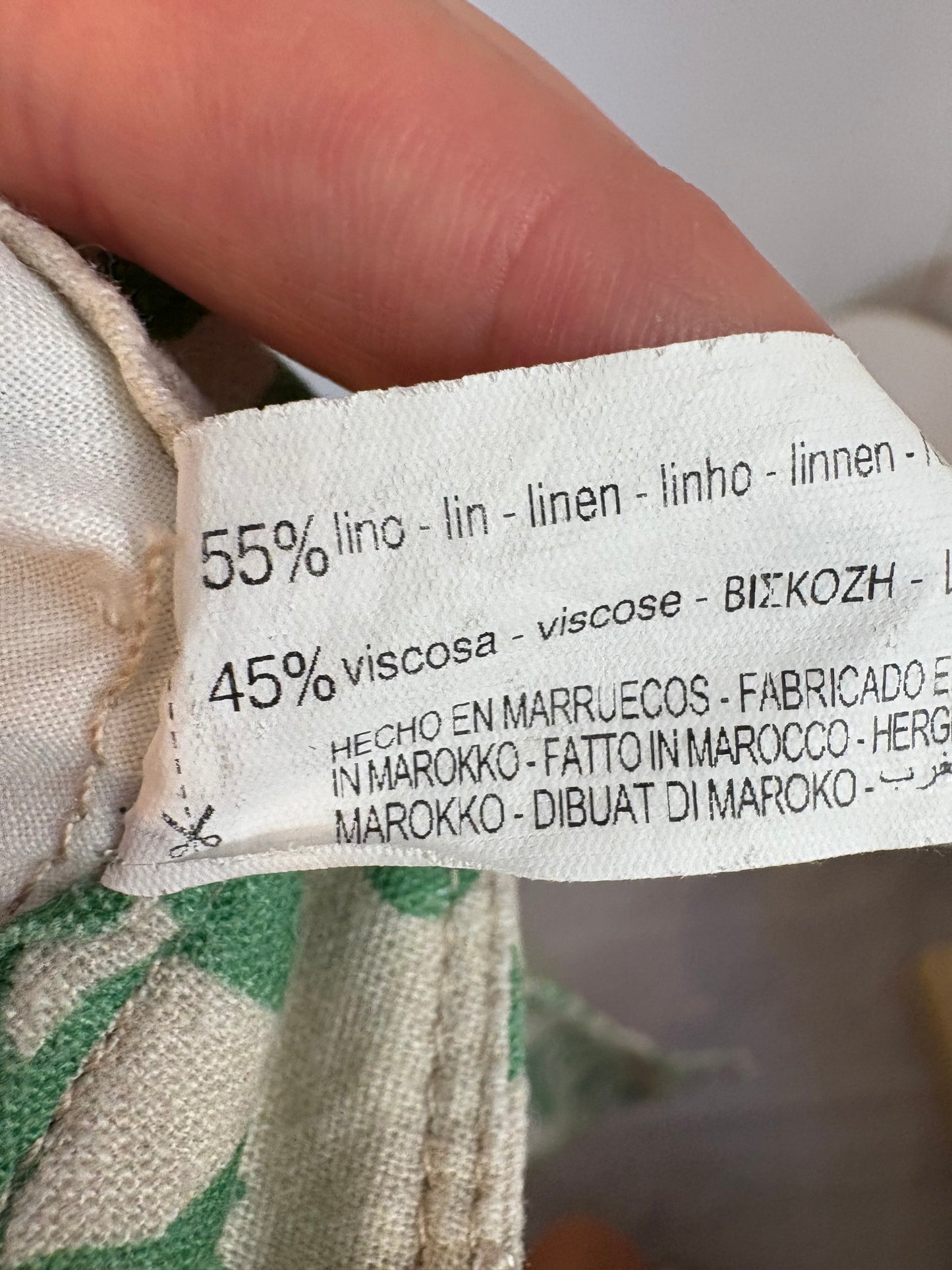 ZARA. Pantalón estampado con lino