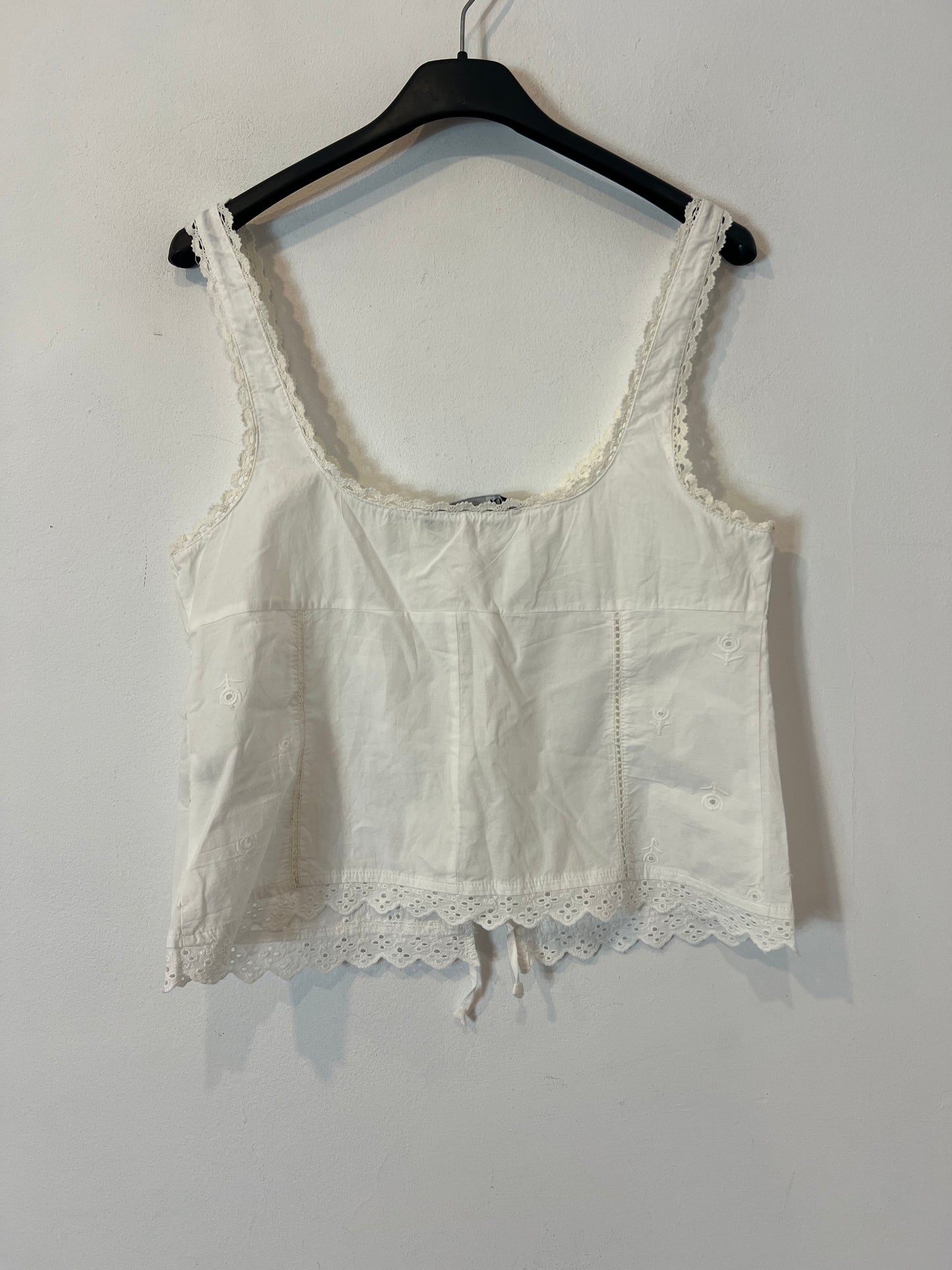 ZARA. Top blanco troquelado T.s