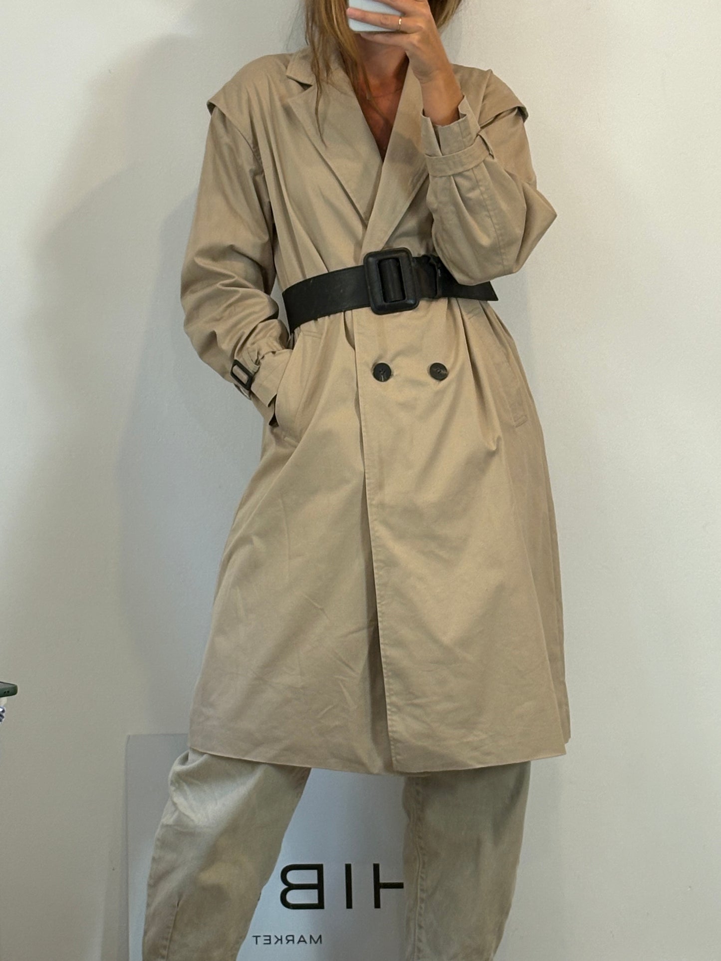 ZARA. Gabardina larga cinturón