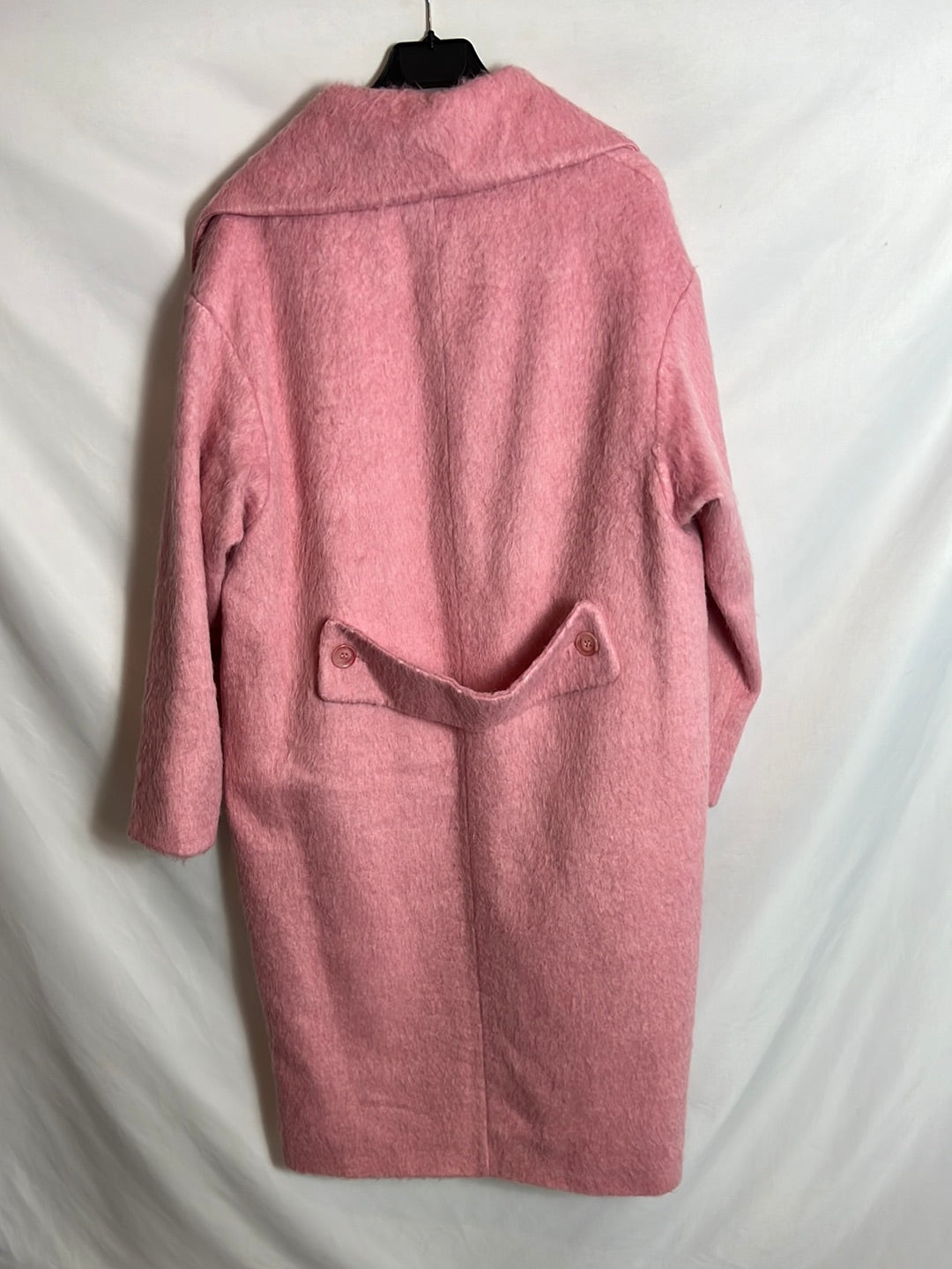 ASOS. Abrigo rosa textura T.38