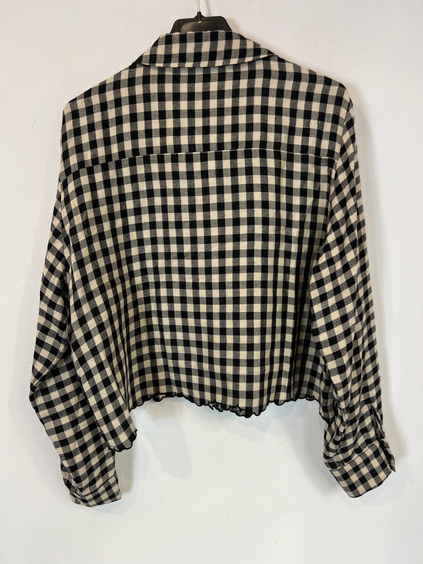 ZARA. Checkered shirt with embroidered details. TM