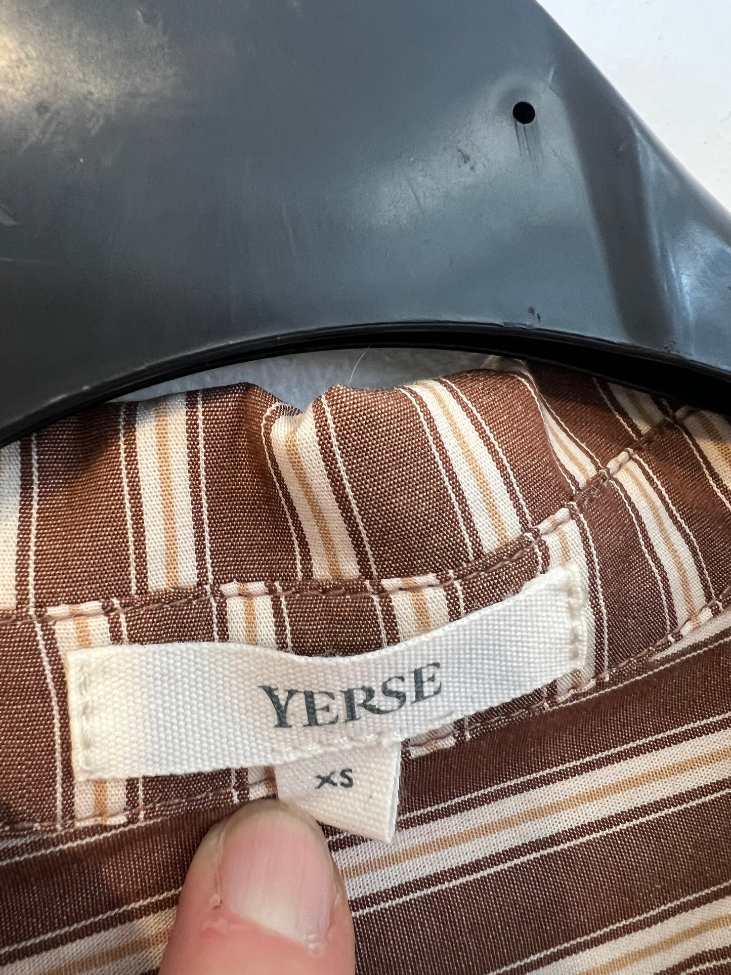 YERSE. Brown striped blouse T.xs