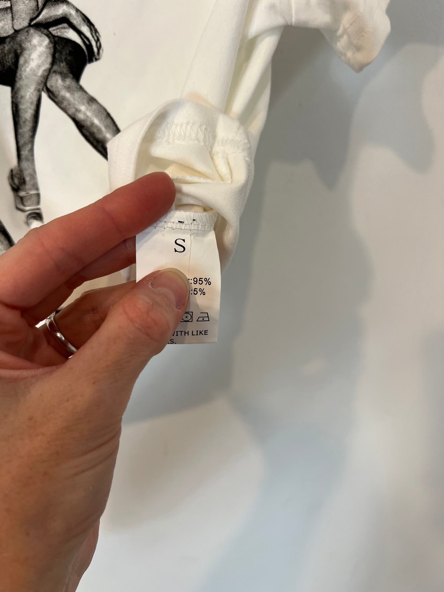 OTRAS. Top blanco modelos T.s