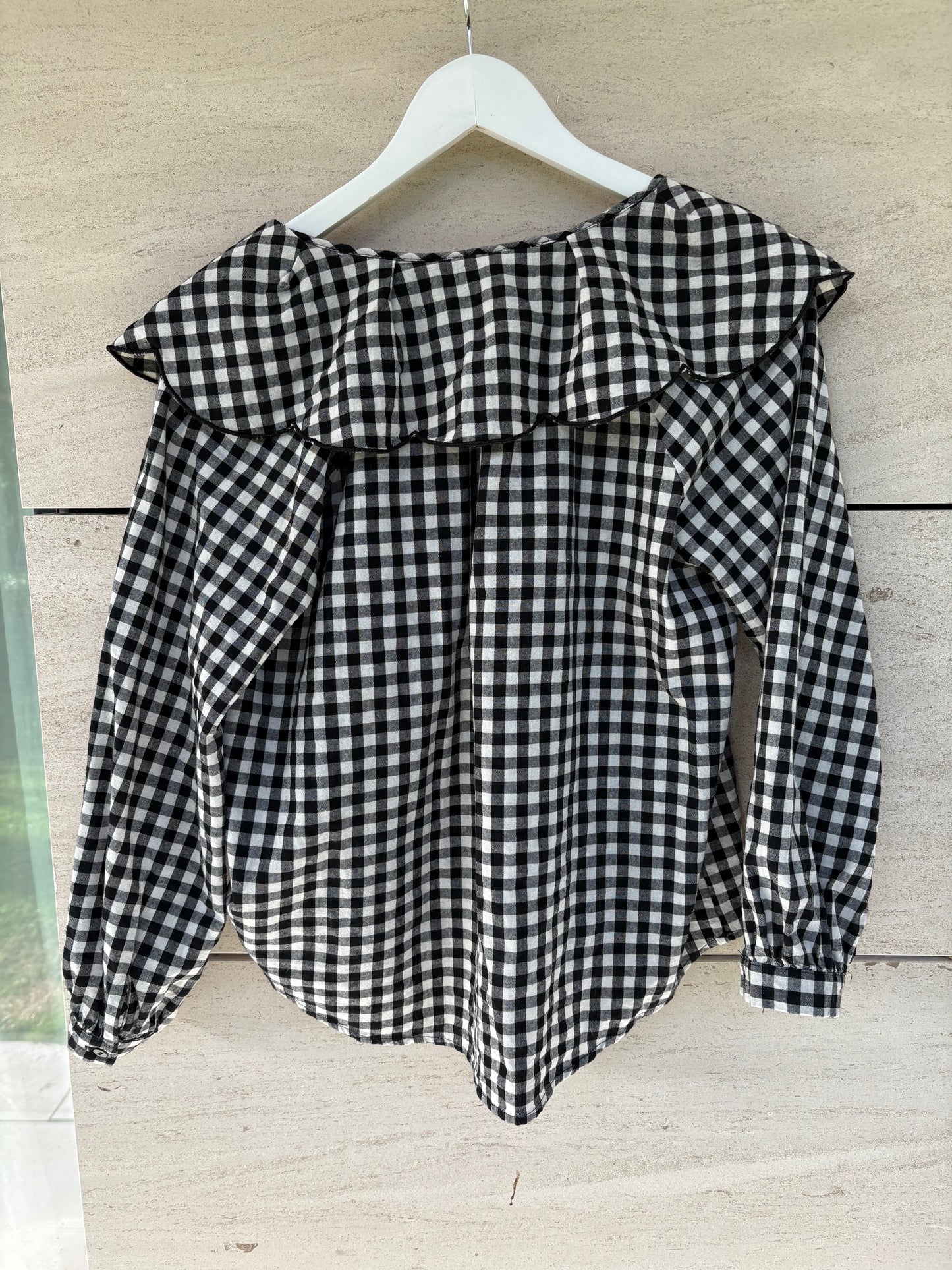 LOLA BERMUDEZ. Blusa vicky volante