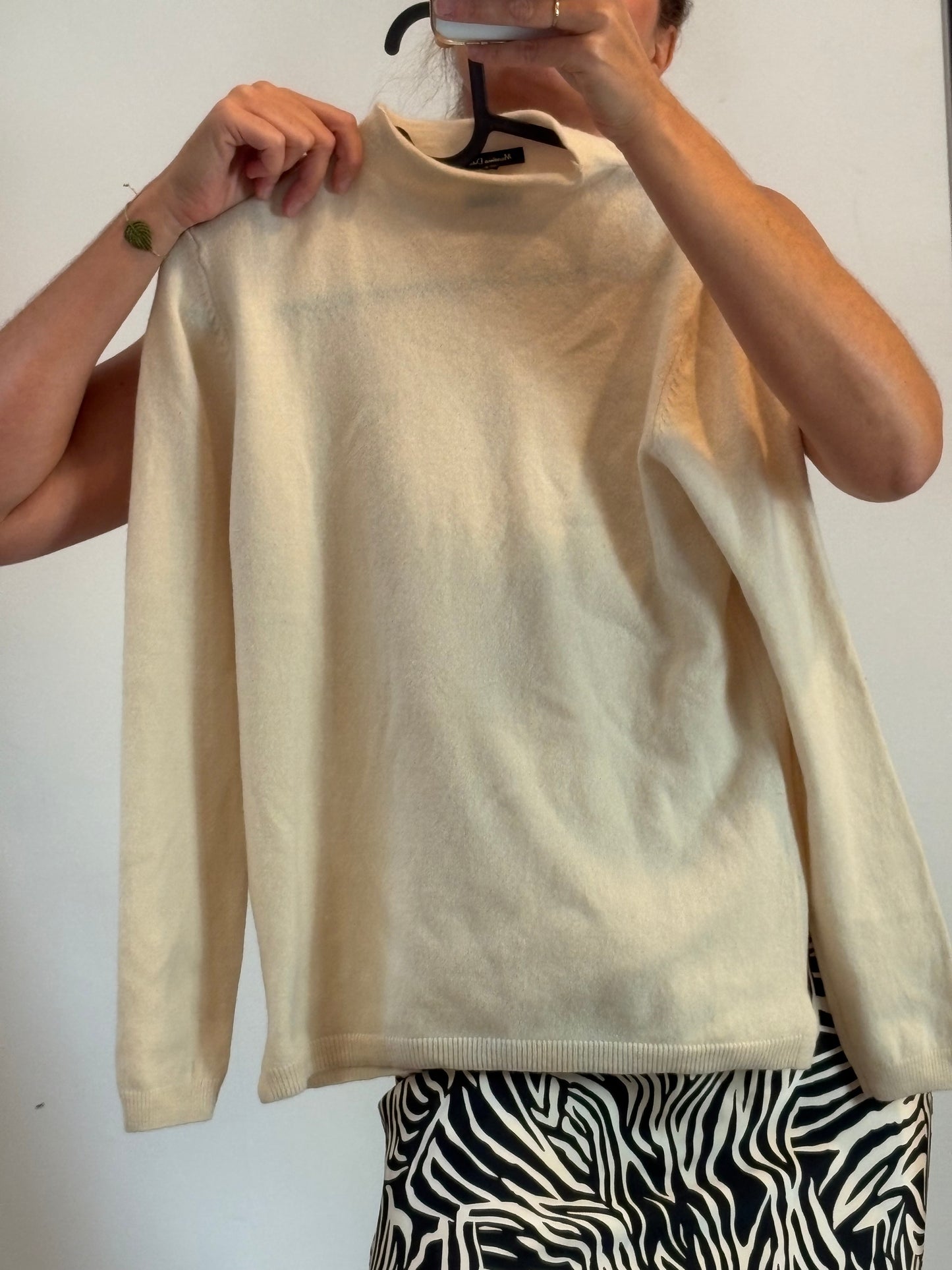 ZARA. Black stretch knit top. TL