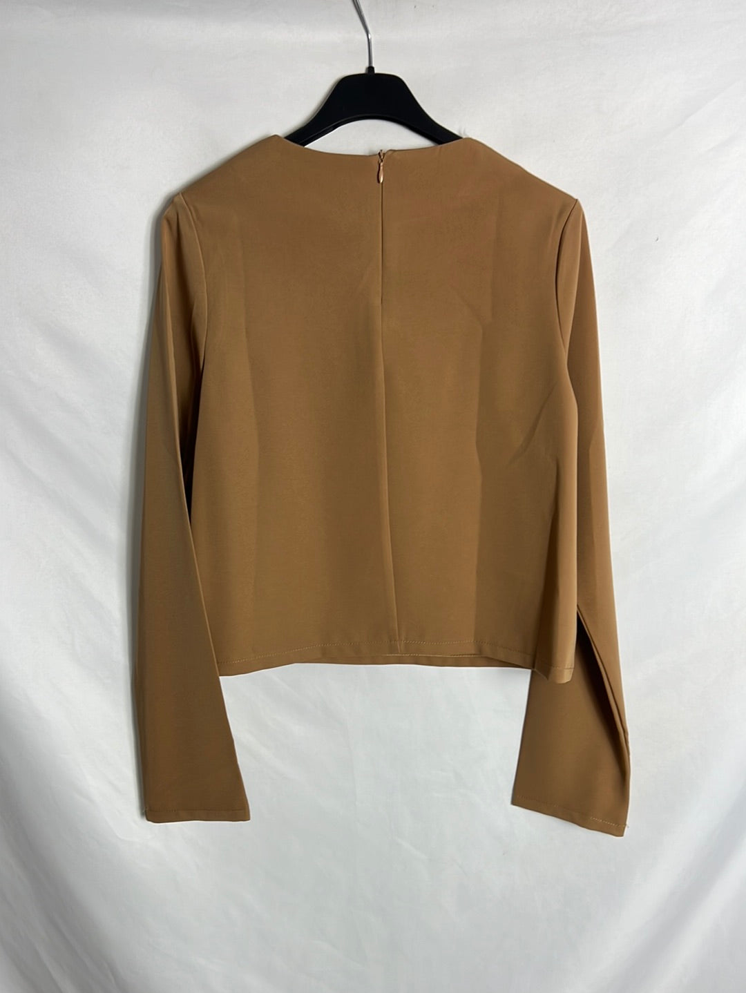 OTRAS. Blusa camel fluida. T S