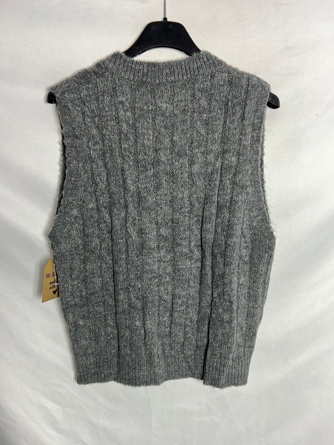 NEW COLLECTION . Jersey sin mangas gris ochos T.u (M)