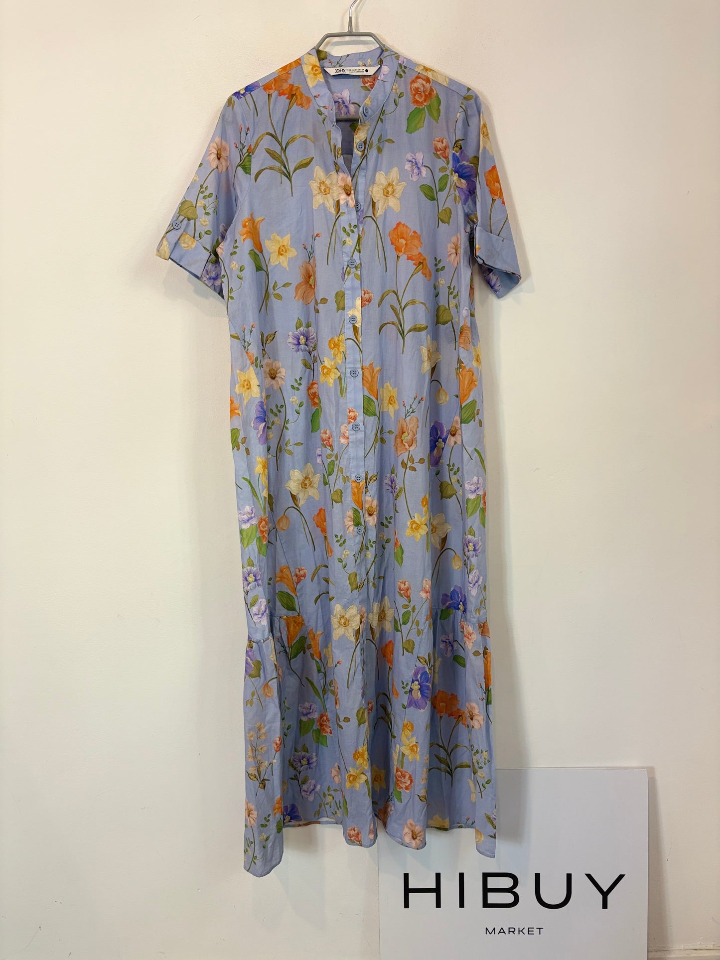 ZARA. Vestido largo estampado flores abotonado