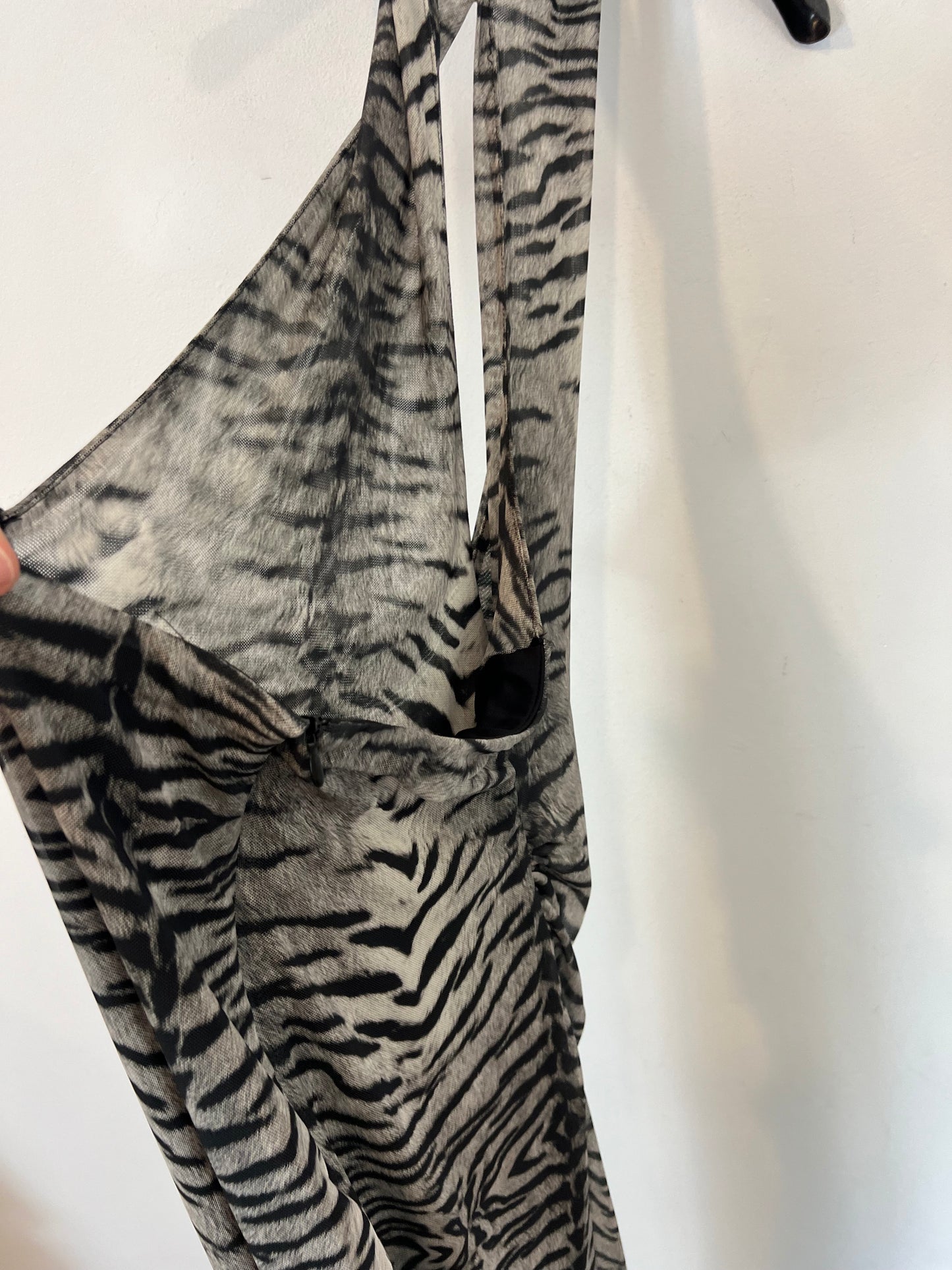 ZARA. Vestido midi tul elástico. T S