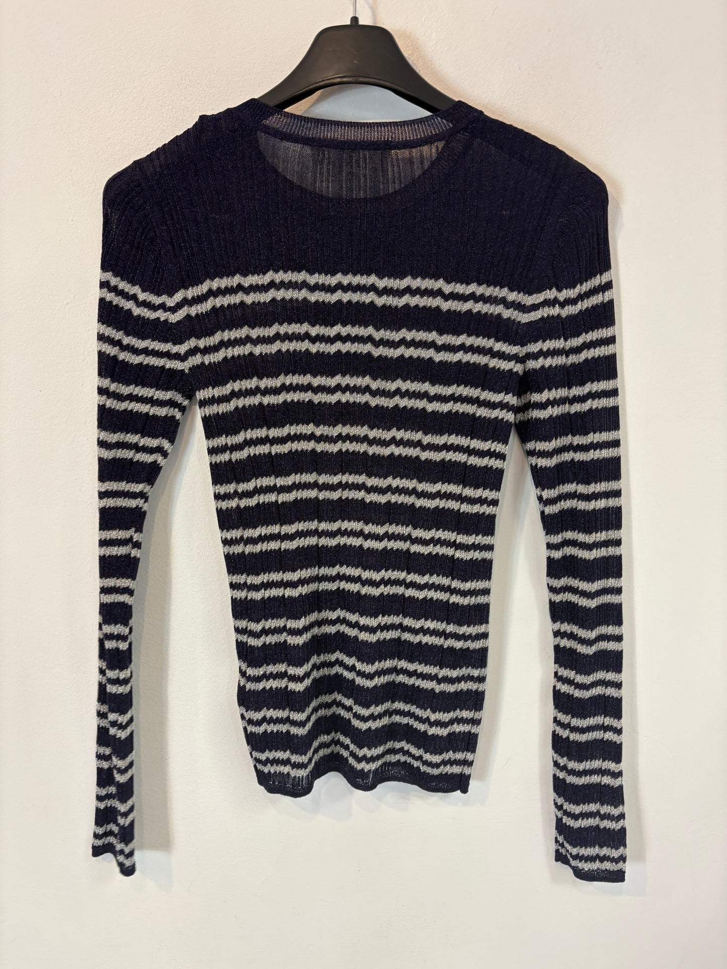 AMEÉ. Sleeveless fringed sweater S.(s)