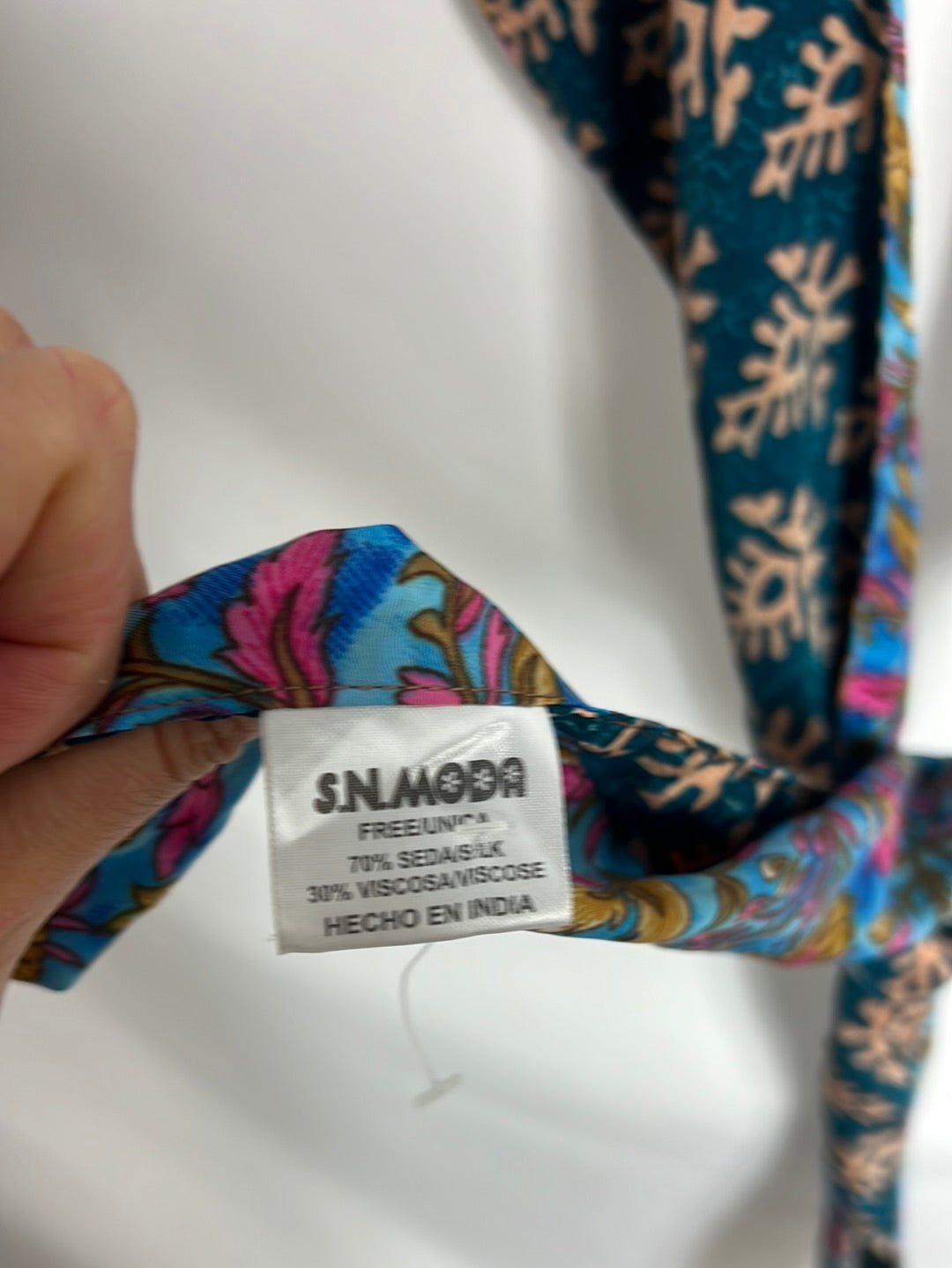 OTHERS. Adjustable reversible silk top. YOUR (s/m)