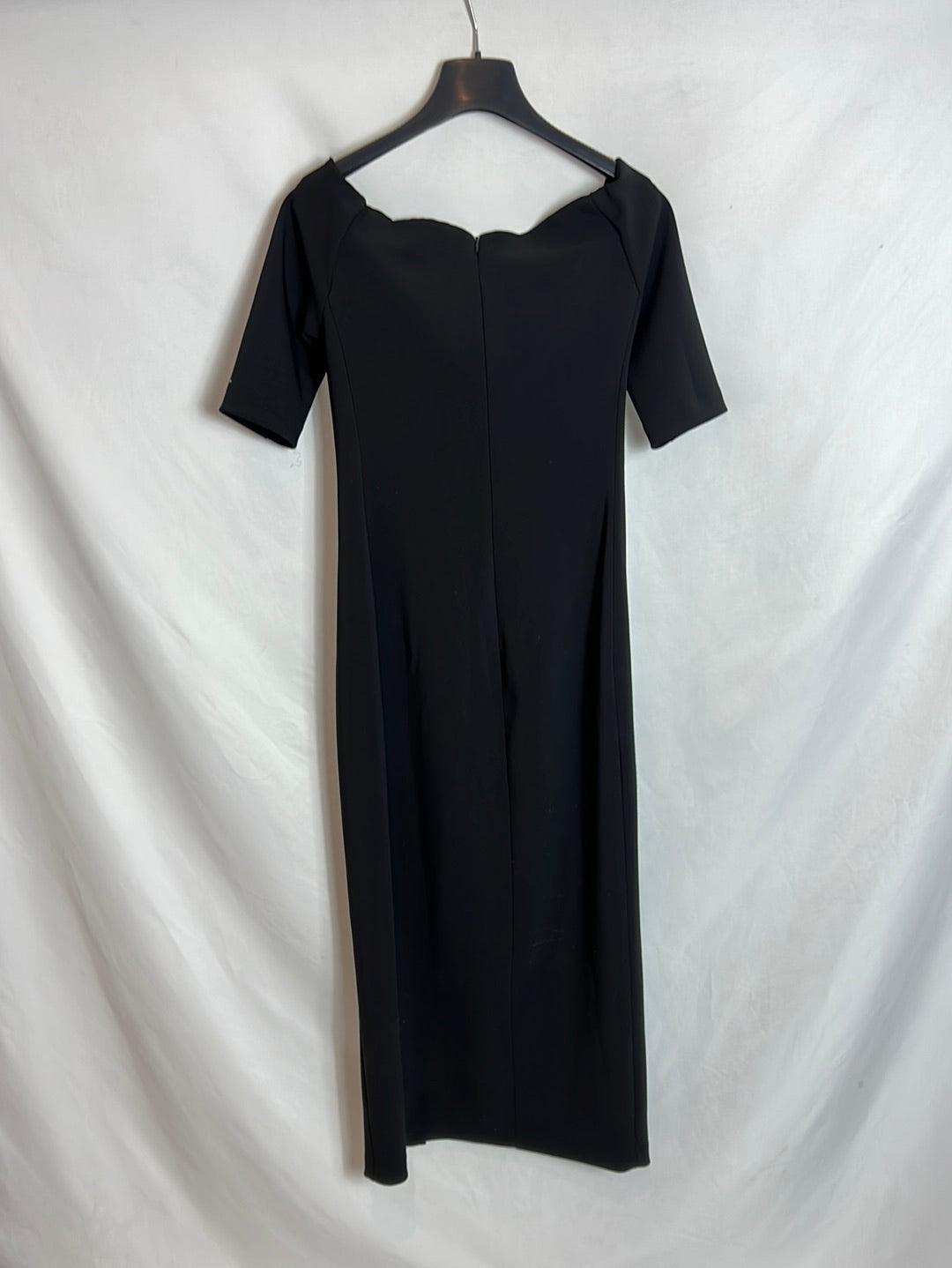 OTRAS. Vestido negro cuello amplio T.u(s)