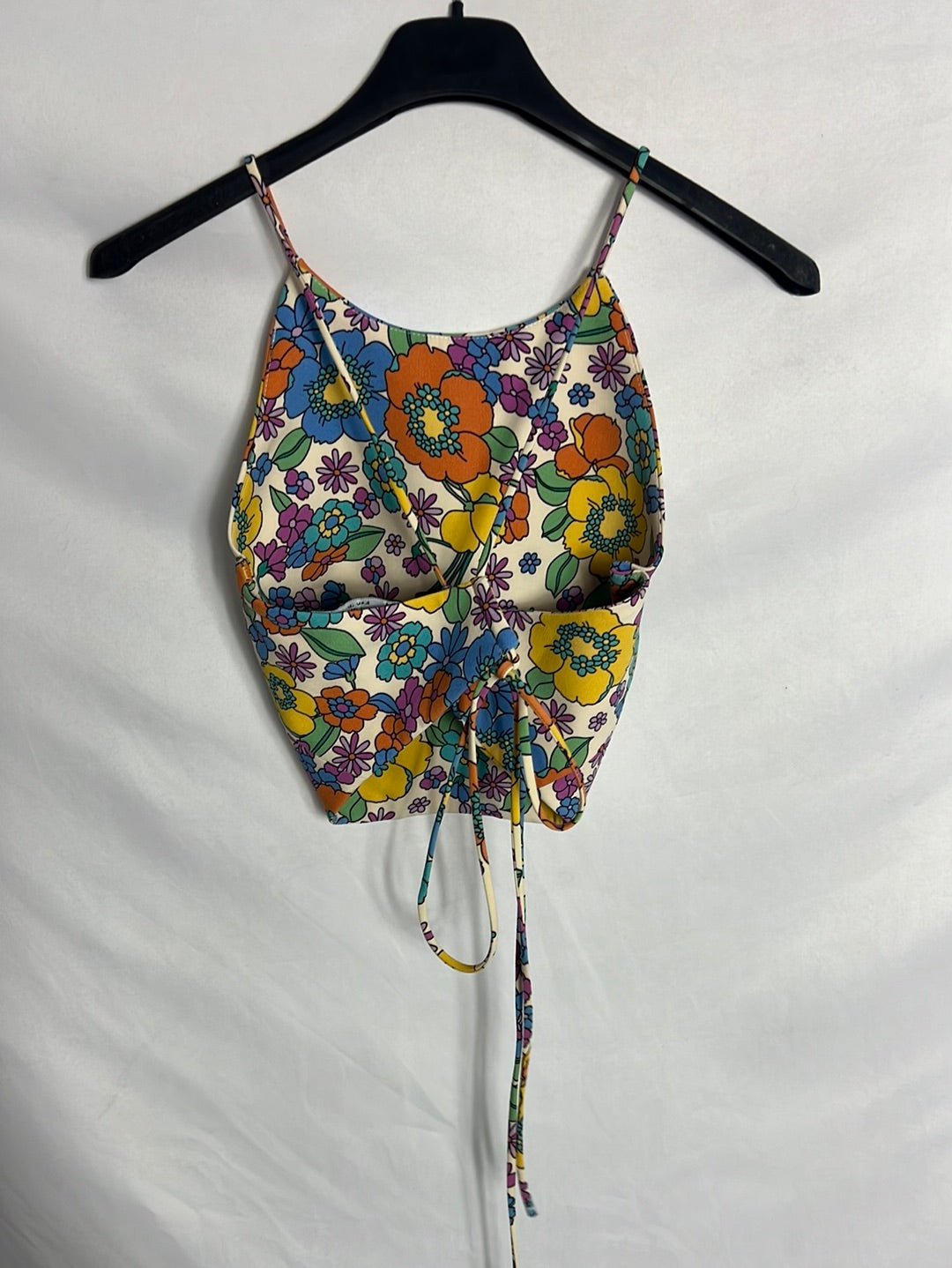 ZARA. Crop top flores. T M
