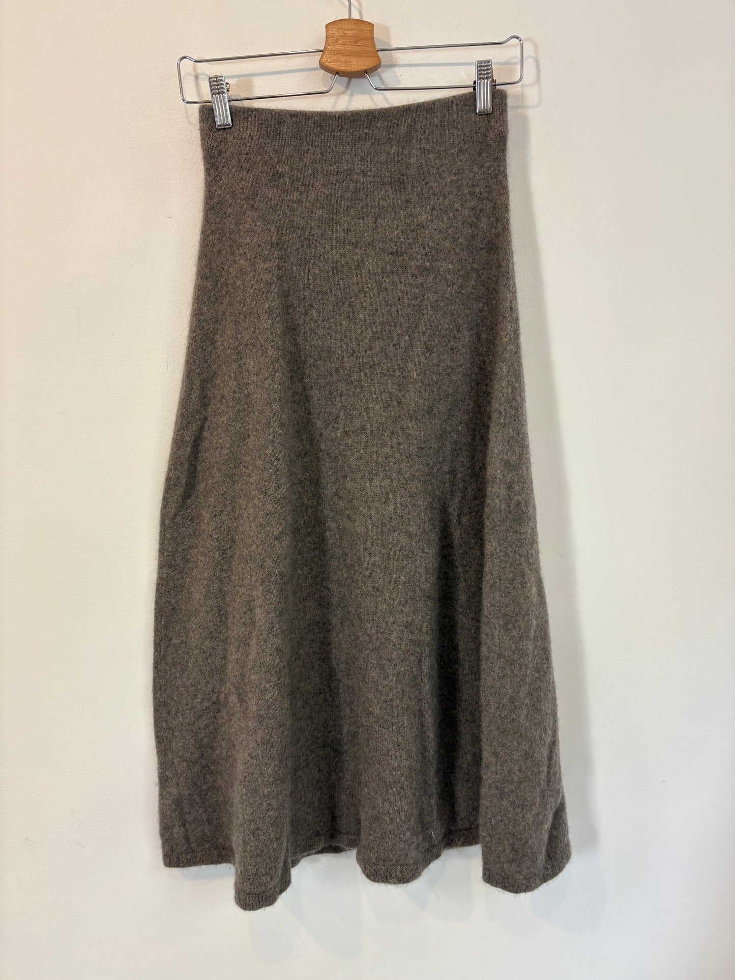 ZARA. Falda larga cashmere