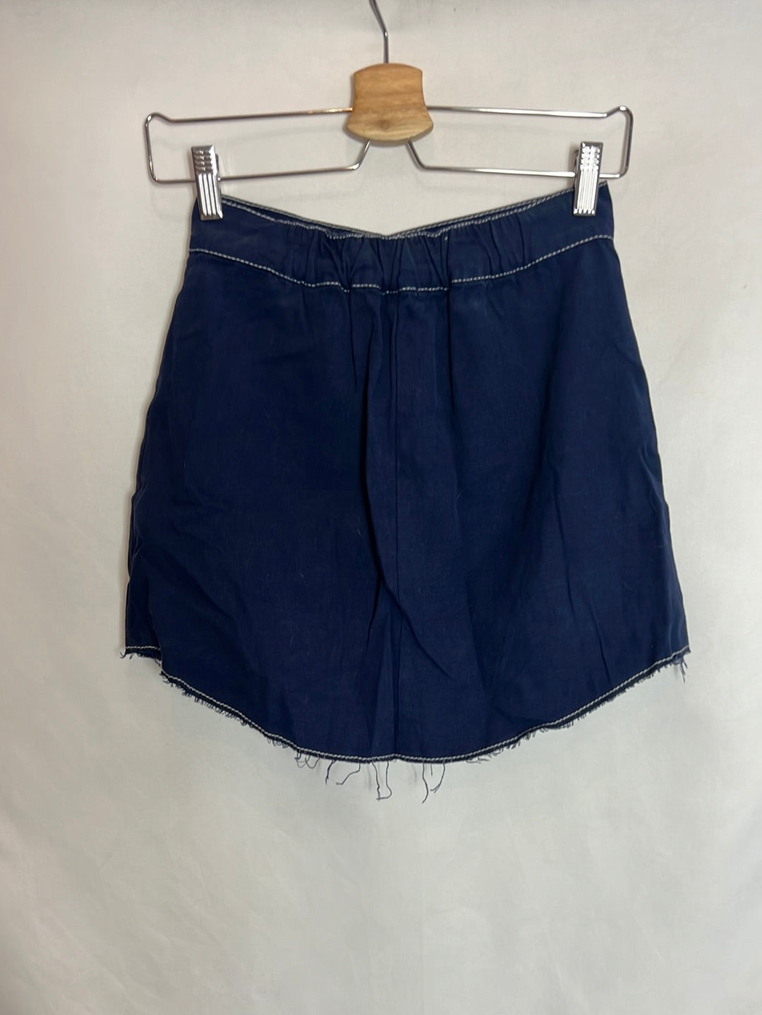 ZARA. Falda azul botones T.xs