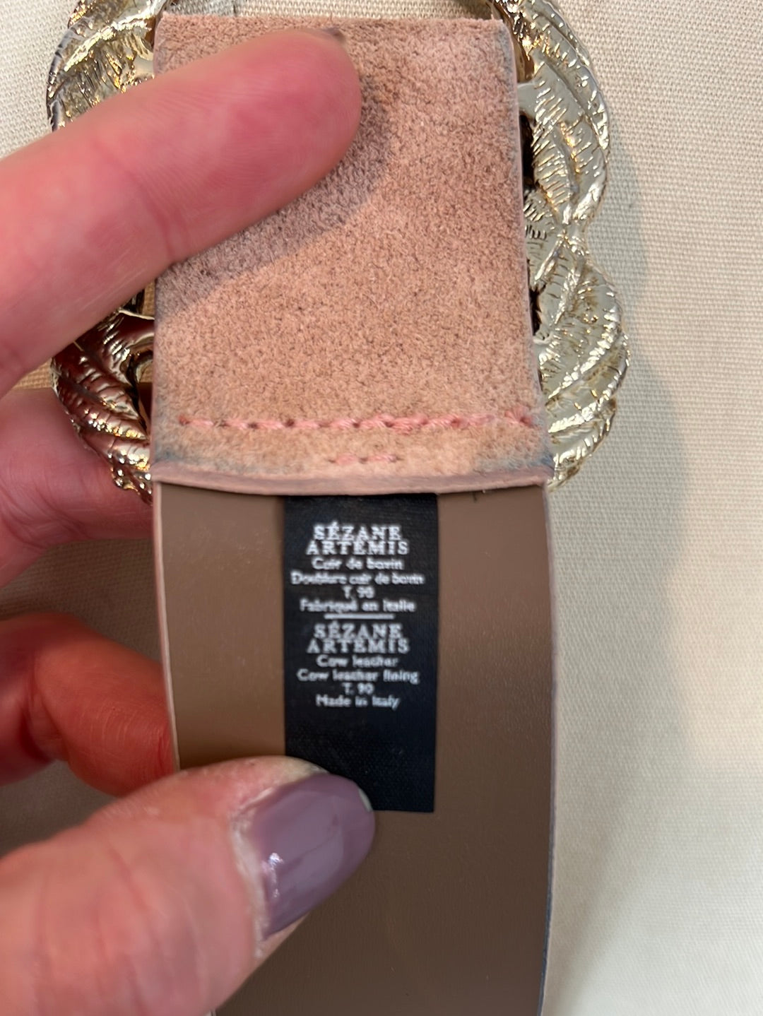 SEZANE. Cinturón rosa piel T.90